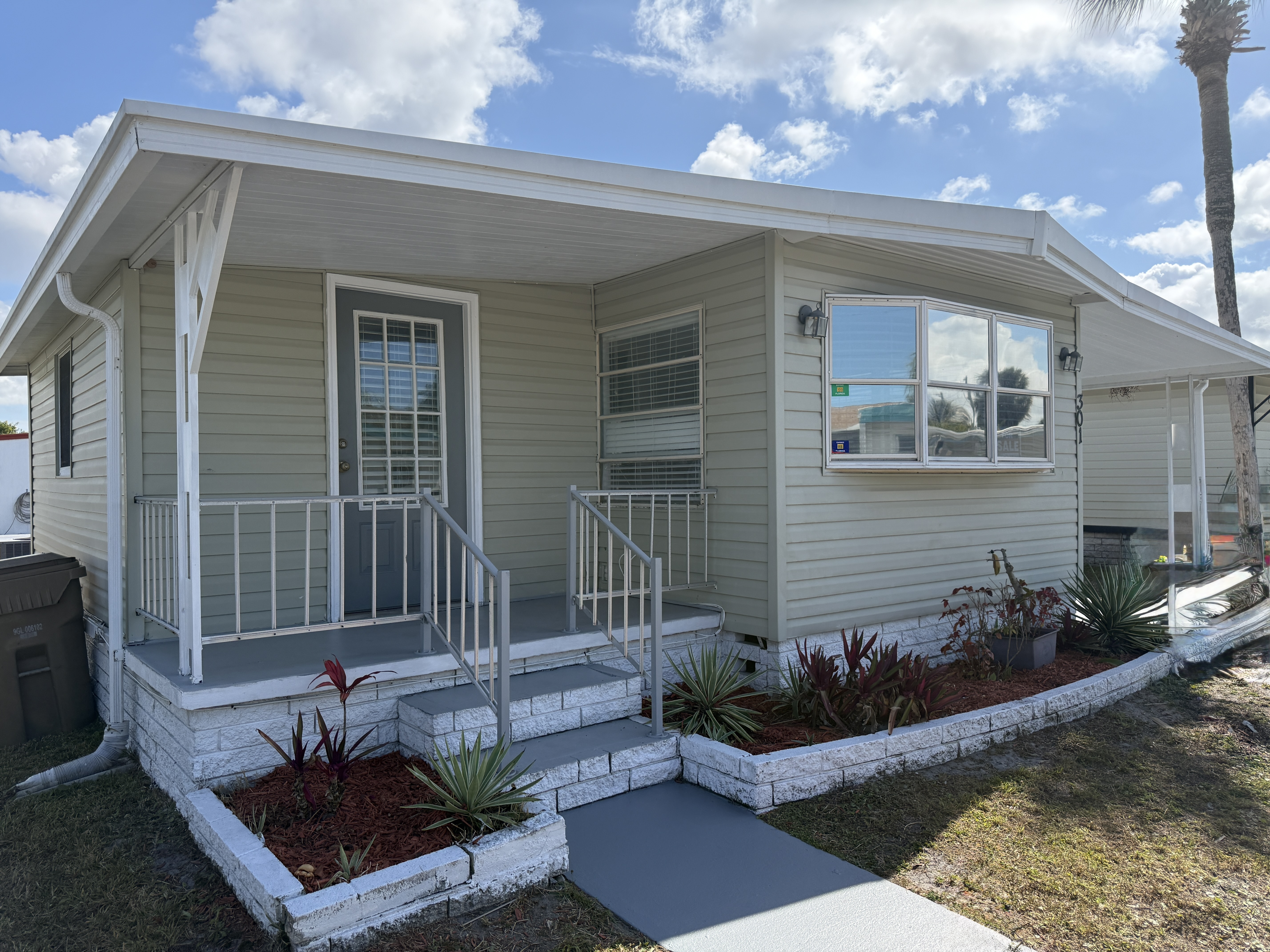7349 Ulmerton Rd, Lot 301, Largo, Florida 33771, 2 Bedrooms Bedrooms, ,1 BathroomBathrooms,55-Plus Mobile Home,For Sale,Ulmerton Rd, Lot 301,4539