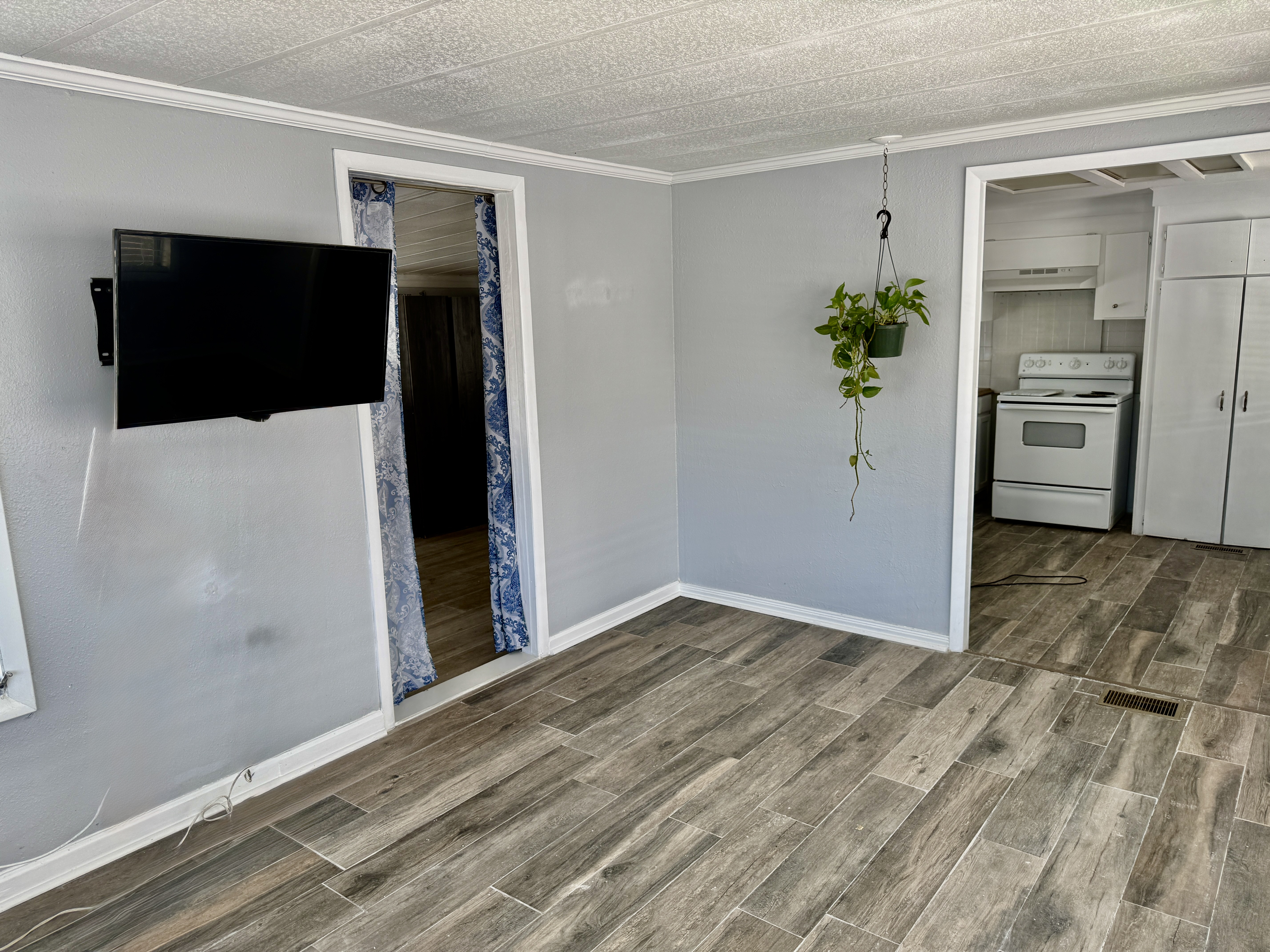 7349 Ulmerton Rd, Lot 301, Largo, Florida 33771, 2 Bedrooms Bedrooms, ,1 BathroomBathrooms,55-Plus Mobile Home,For Sale,Ulmerton Rd, Lot 301,4539