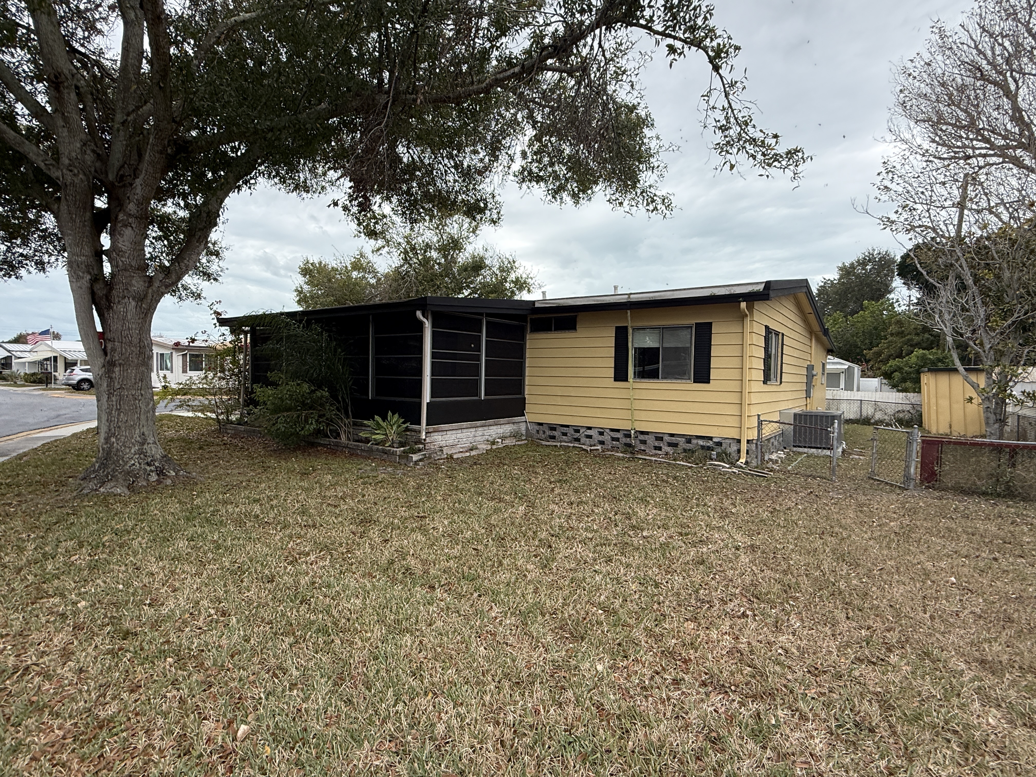12100 Seminole Blvd, Lot 261, Largo, Florida 33778, 2 Bedrooms Bedrooms, ,2 BathroomsBathrooms,55-Plus Mobile Home,For Sale,Seminole Blvd, Lot 261,4544