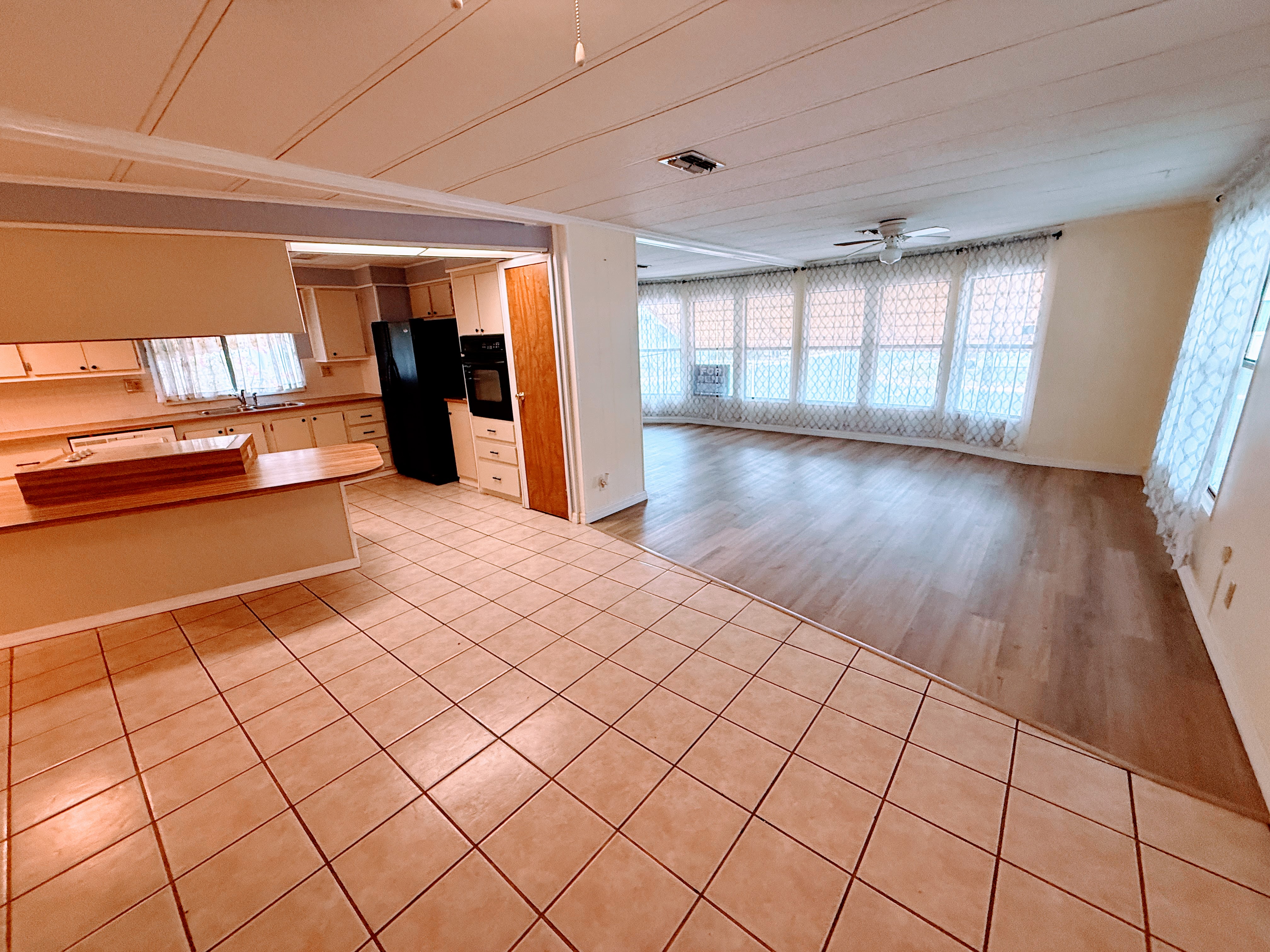 12100 Seminole Blvd, Lot 261, Largo, Florida 33778, 2 Bedrooms Bedrooms, ,2 BathroomsBathrooms,55-Plus Mobile Home,For Sale,Seminole Blvd, Lot 261,4544