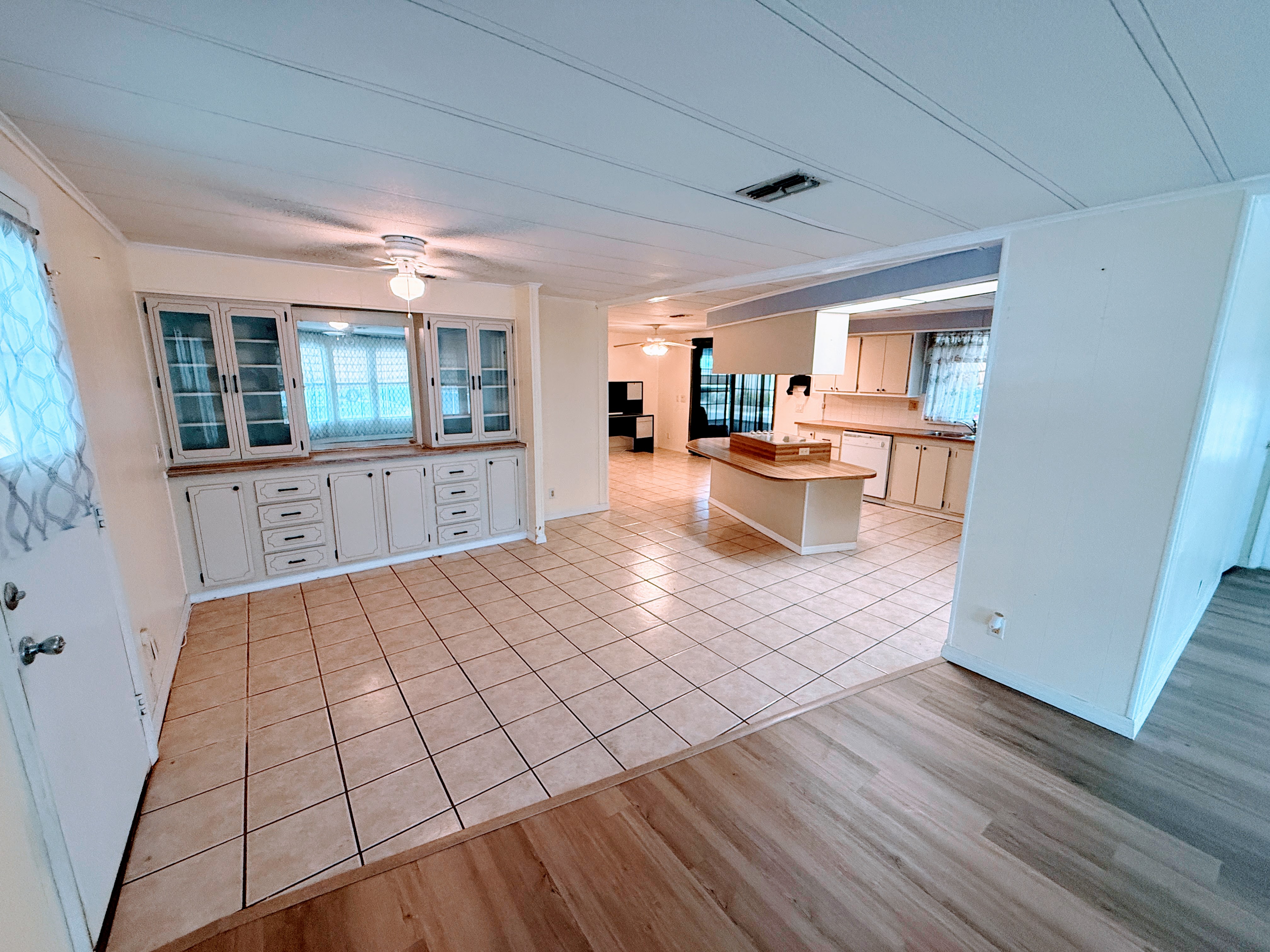 12100 Seminole Blvd, Lot 261, Largo, Florida 33778, 2 Bedrooms Bedrooms, ,2 BathroomsBathrooms,55-Plus Mobile Home,For Sale,Seminole Blvd, Lot 261,4544