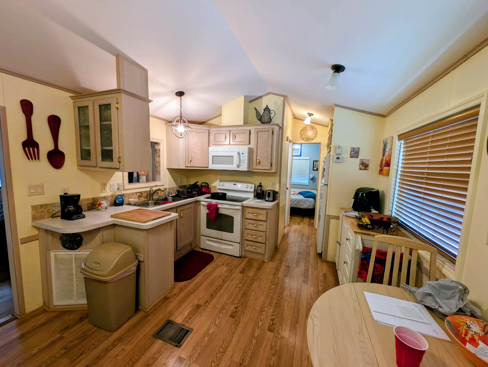 2206 Chaney Dr, Lot 347, Ruskin, Florida 33570, 3 Bedrooms Bedrooms, ,1.5 BathroomsBathrooms,55-Plus Mobile Home,For Sale,Chaney Dr, Lot 347,4545