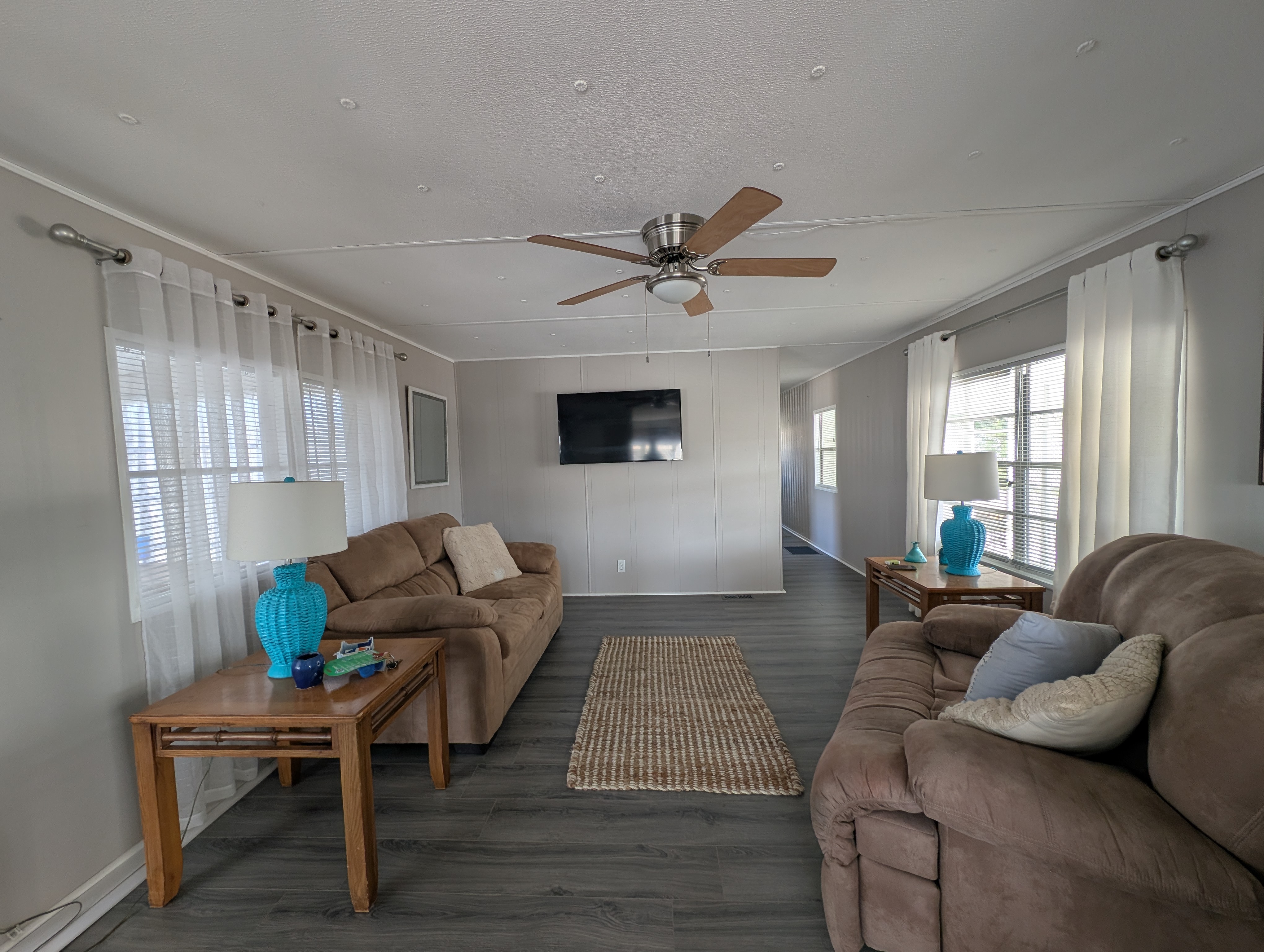 1866 Gangway Loop, Ruskin, Florida 33570, 2 Bedrooms Bedrooms, ,1.5 BathroomsBathrooms,55-Plus Mobile Home,For Sale,Gangway Loop,280,4556