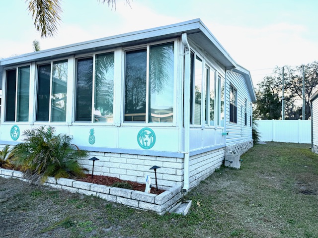 100 Hampton Rd, Lot 270, Clearwater, Florida 33759, 2 Bedrooms Bedrooms, ,2 BathroomsBathrooms,55-Plus Mobile Home,For Sale,Hampton Rd, Lot 270,4558