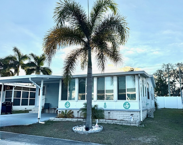 100 Hampton Rd, Lot 270, Clearwater, Florida 33759, 2 Bedrooms Bedrooms, ,2 BathroomsBathrooms,55-Plus Mobile Home,For Sale,Hampton Rd, Lot 270,4558