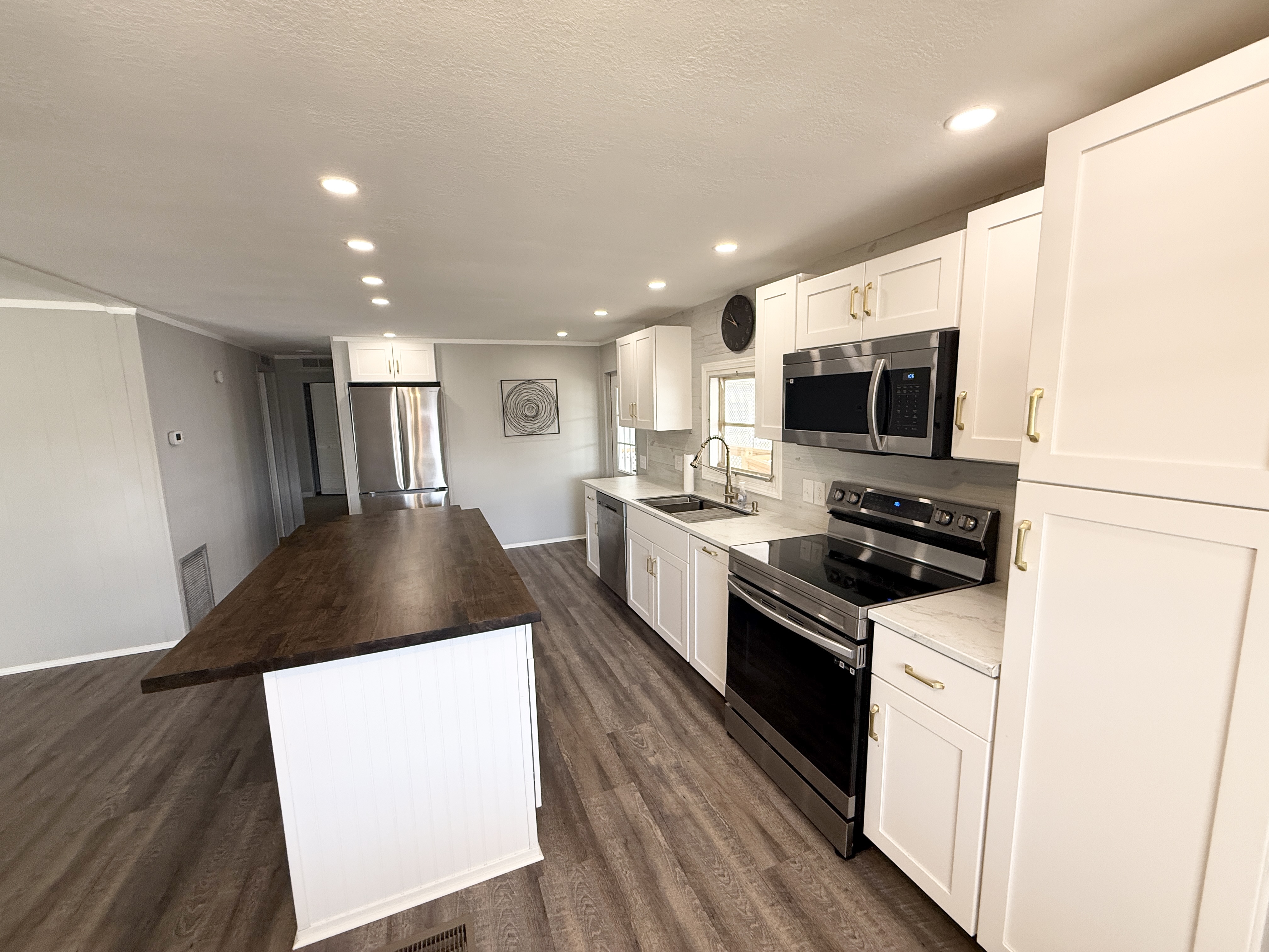 3113 State Road 580, Lot 189, Safety Harbor, Florida 34695, 2 Bedrooms Bedrooms, ,2 BathroomsBathrooms,55-Plus Mobile Home,For Sale,State Road 580, Lot 189,4560