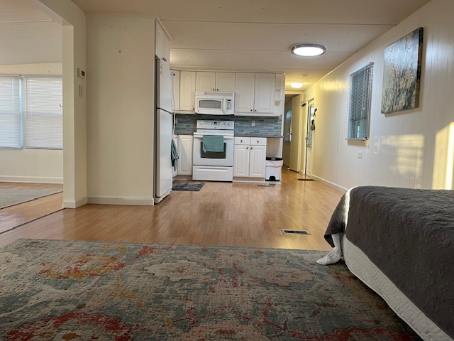 2346 Druid Rd, Lot 1504, Clearwater, Florida 33764, 2 Bedrooms Bedrooms, ,1 BathroomBathrooms,55-Plus Mobile Home,For Sale,Druid Rd, Lot 1504,4563