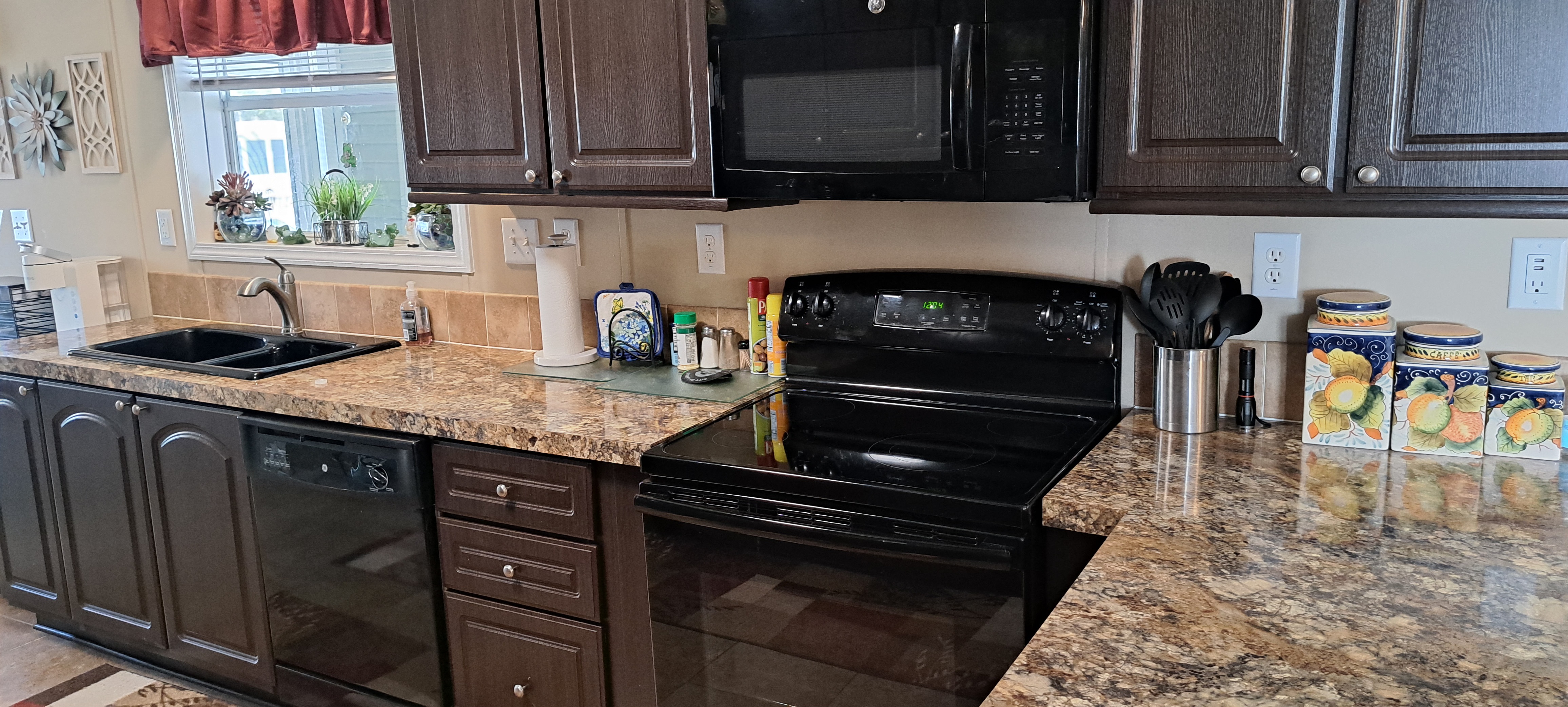 66257 Oxford Rd, Pinellas Park, Florida 33782, 2 Bedrooms Bedrooms, ,2 BathroomsBathrooms,55-Plus Mobile Home,For Sale,Oxford Rd,4565