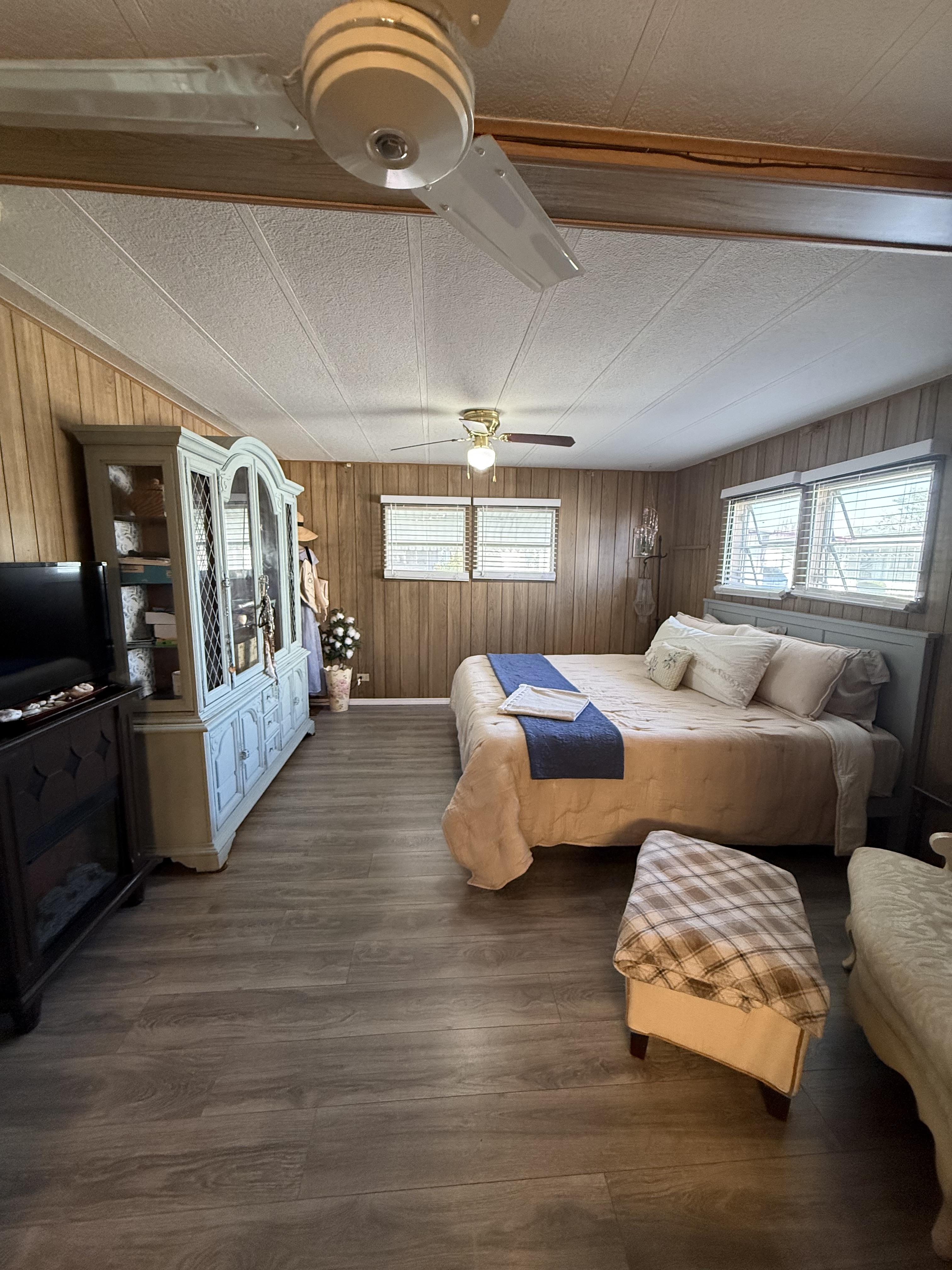 7001 142nd Avenue, Lot 146, Largo, Florida 33771, 2 Bedrooms Bedrooms, ,2 BathroomsBathrooms,55-Plus Mobile Home,For Sale,142nd ,146,4567