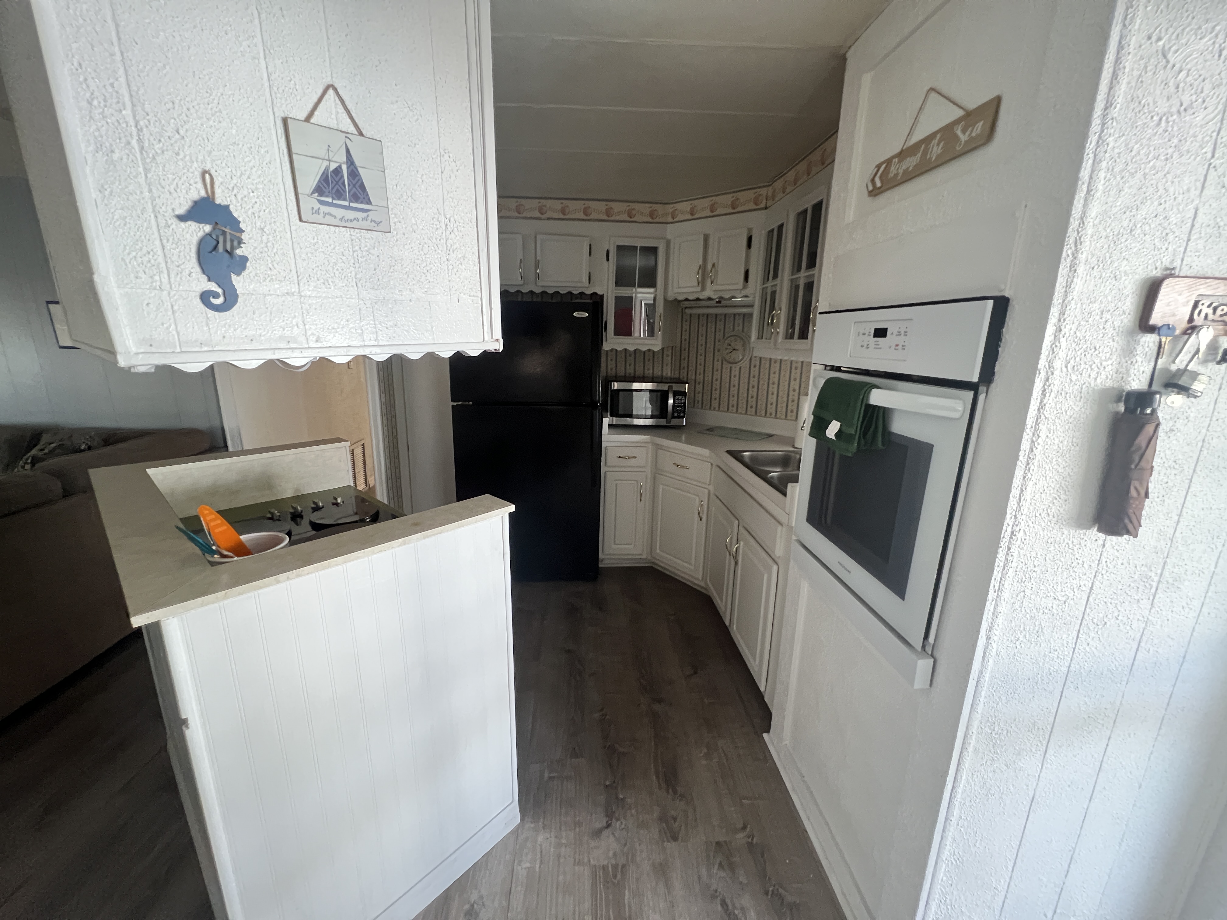 69 Colony Drive N, Ellenton, Florida 34222, 2 Bedrooms Bedrooms, ,1 BathroomBathrooms,55-Plus Mobile Home,For Sale,Colony Drive N,4576