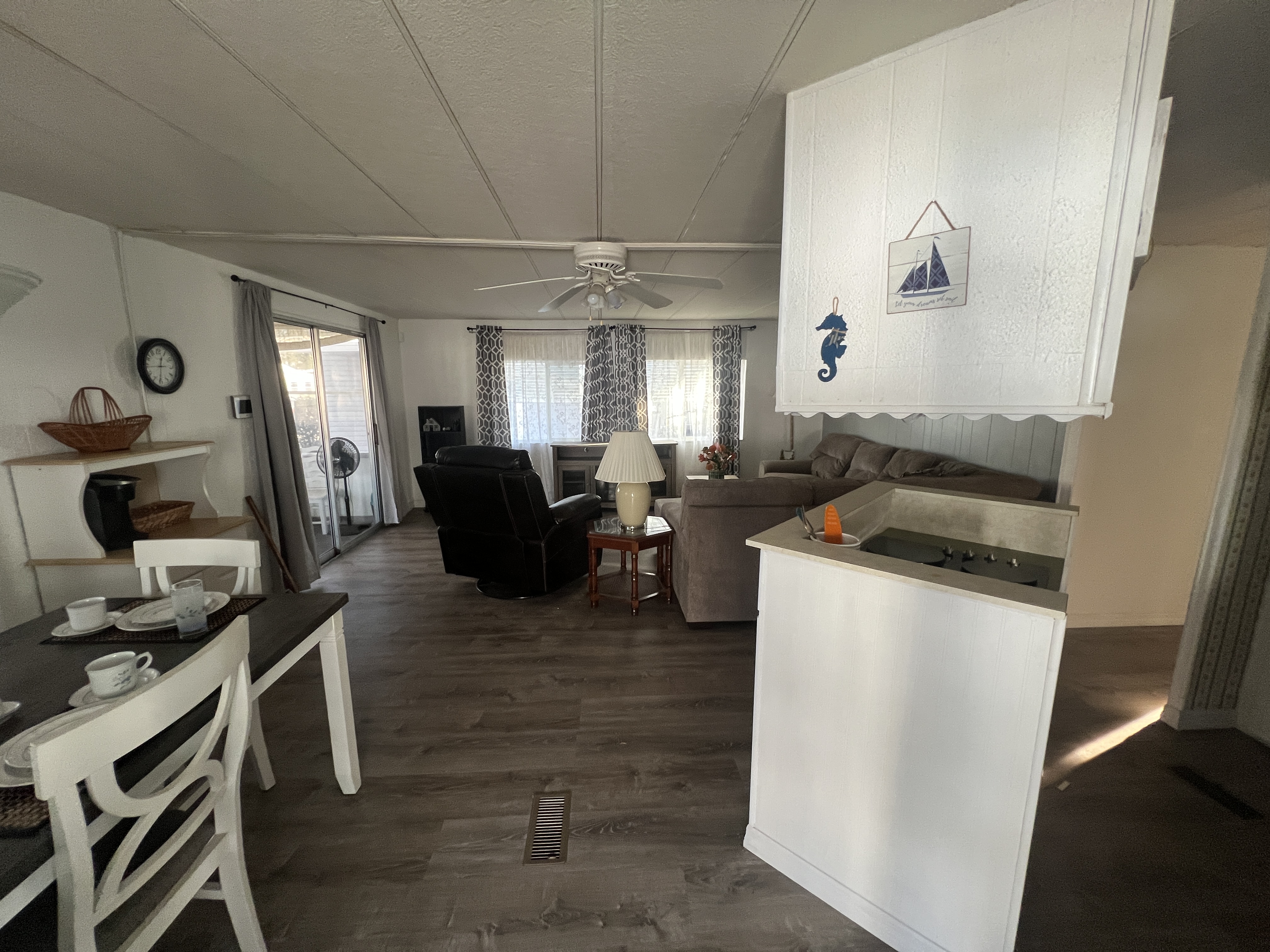 69 Colony Drive N, Ellenton, Florida 34222, 2 Bedrooms Bedrooms, ,1 BathroomBathrooms,55-Plus Mobile Home,For Sale,Colony Drive N,4576