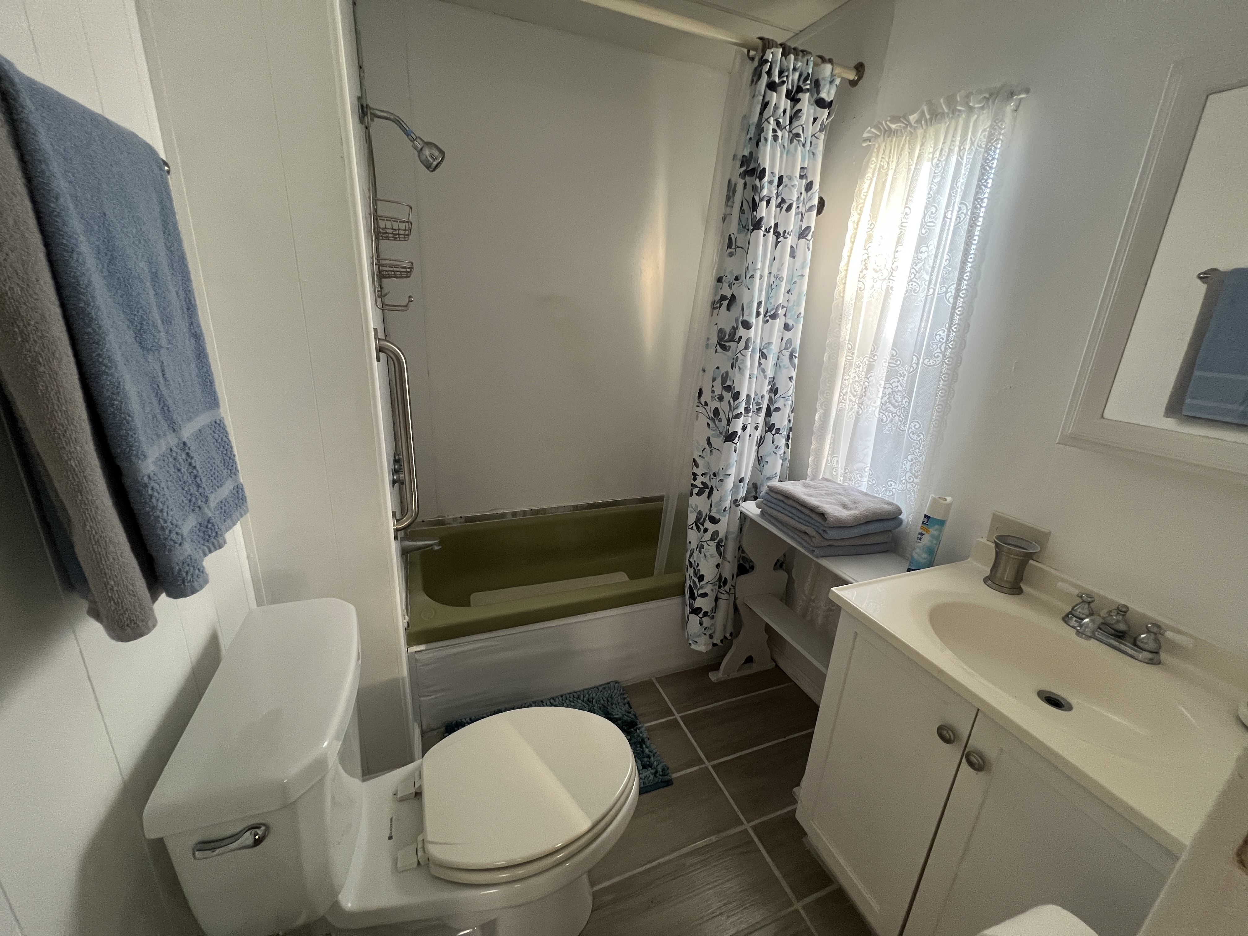 69 Colony Drive N, Ellenton, Florida 34222, 2 Bedrooms Bedrooms, ,1 BathroomBathrooms,55-Plus Mobile Home,For Sale,Colony Drive N,4576