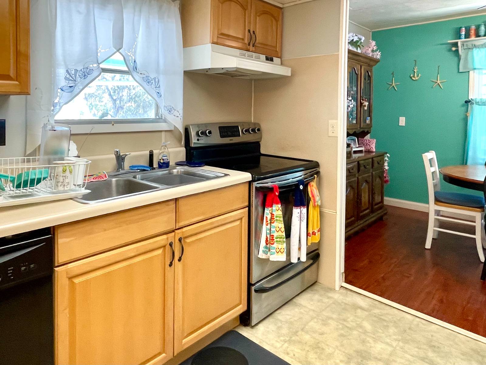 1030 Royal Palm Way, Ellenton, Florida 34222, 2 Bedrooms Bedrooms, ,2 BathroomsBathrooms,55-Plus Mobile Home,For Sale,Royal Palm Way,4582