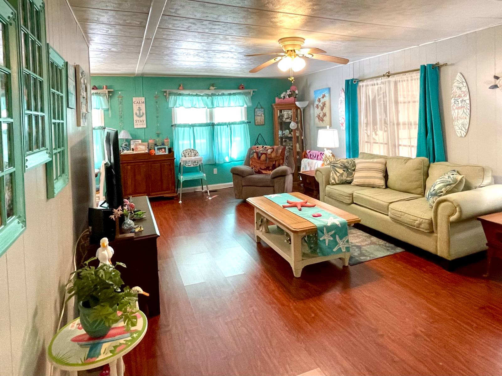 1030 Royal Palm Way, Ellenton, Florida 34222, 2 Bedrooms Bedrooms, ,2 BathroomsBathrooms,55-Plus Mobile Home,For Sale,Royal Palm Way,4582