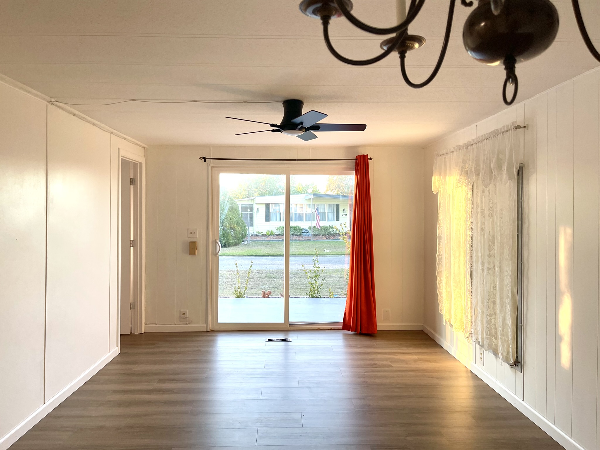 684 Harbor Circle, Ellenton, Florida 34222, 2 Bedrooms Bedrooms, ,2 BathroomsBathrooms,55-Plus Mobile Home,For Sale,Harbor Circle,4584