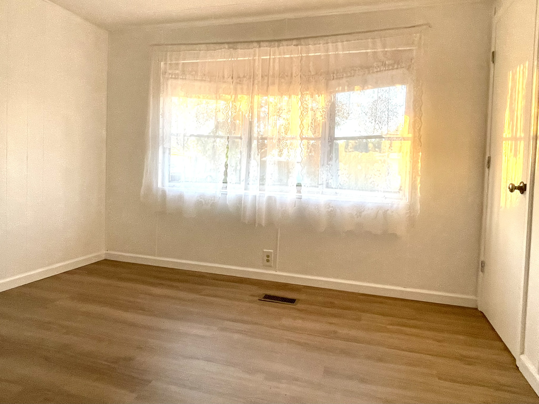 684 Harbor Circle, Ellenton, Florida 34222, 2 Bedrooms Bedrooms, ,2 BathroomsBathrooms,55-Plus Mobile Home,For Sale,Harbor Circle,4584