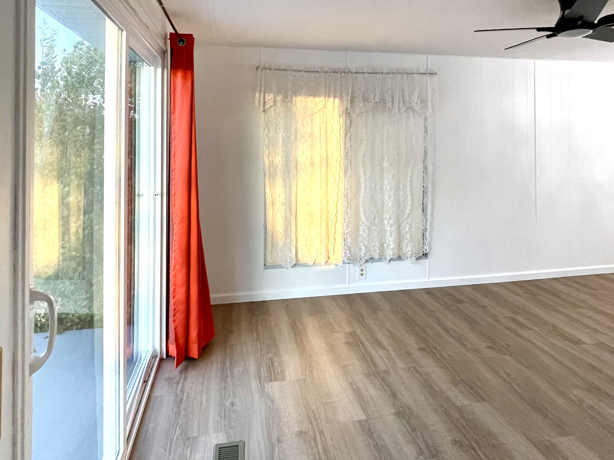 684 Harbor Circle, Ellenton, Florida 34222, 2 Bedrooms Bedrooms, ,2 BathroomsBathrooms,55-Plus Mobile Home,For Sale,Harbor Circle,4584