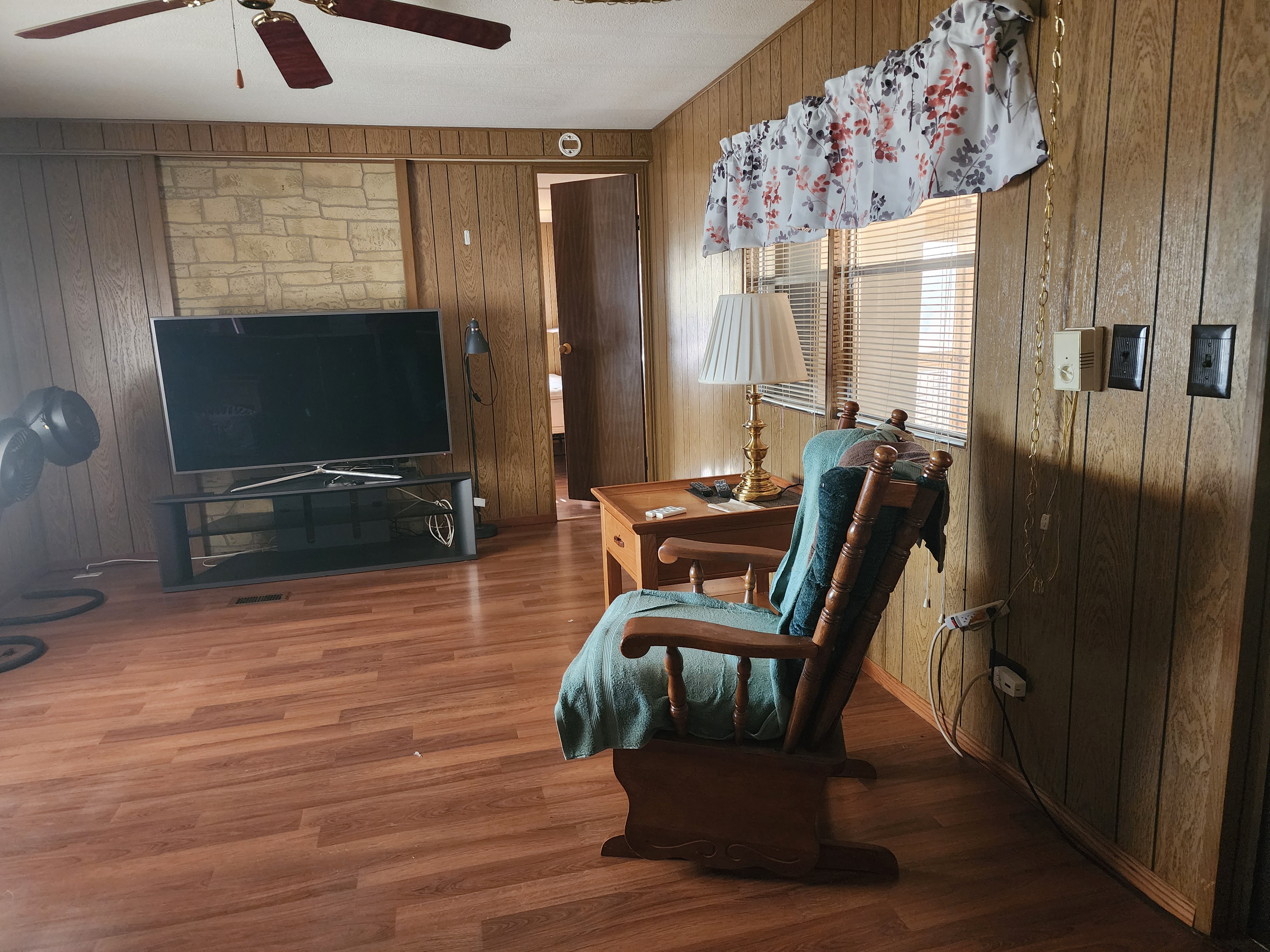 1219 51st Avenue East, Lot 24, Bradenton, Florida 34203, 2 Bedrooms Bedrooms, ,2 BathroomsBathrooms,55-Plus Mobile Home,For Sale,51st Avenue East, Lot 24,4587