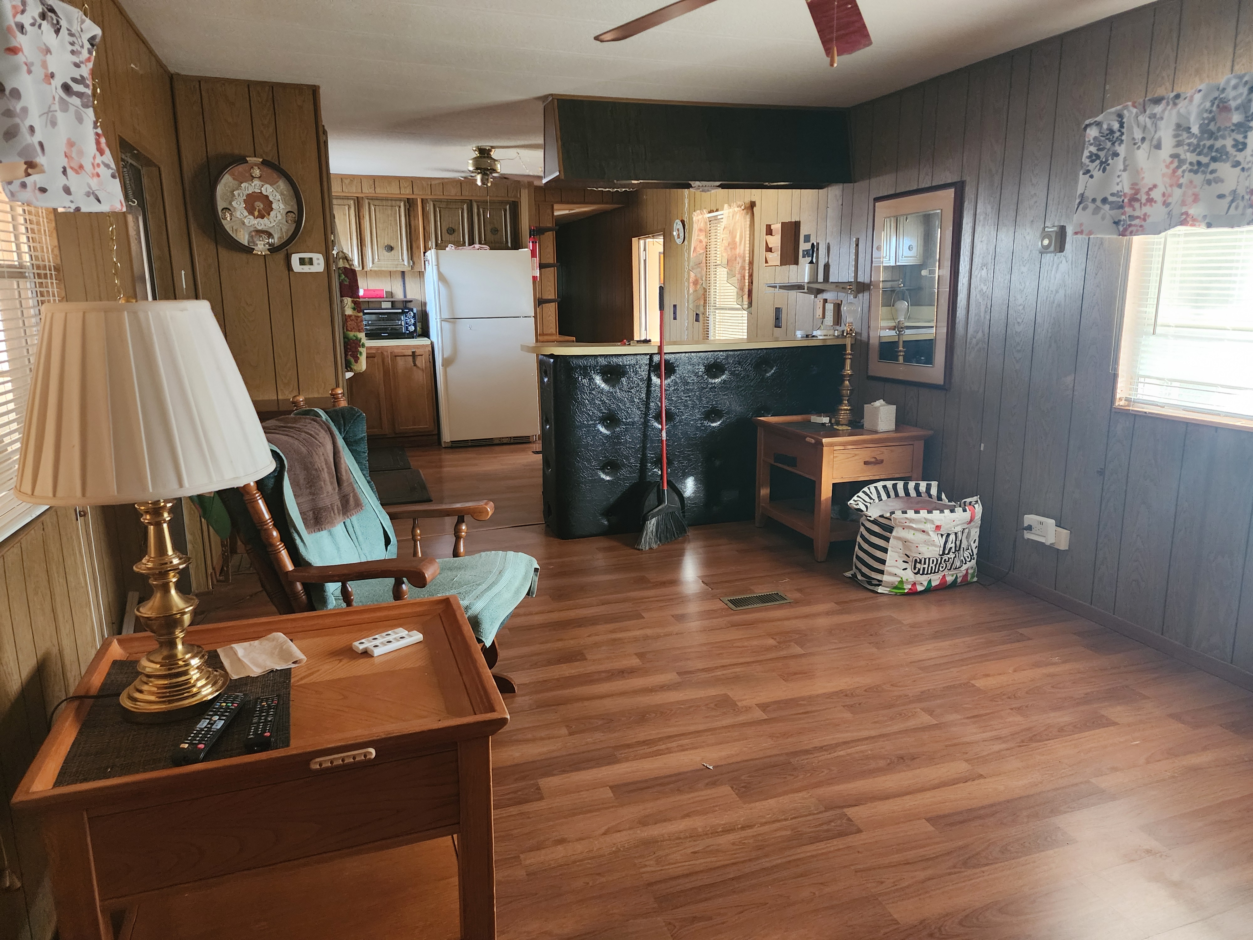 1219 51st Avenue East, Lot 24, Bradenton, Florida 34203, 2 Bedrooms Bedrooms, ,2 BathroomsBathrooms,55-Plus Mobile Home,For Sale,51st Avenue East, Lot 24,4587