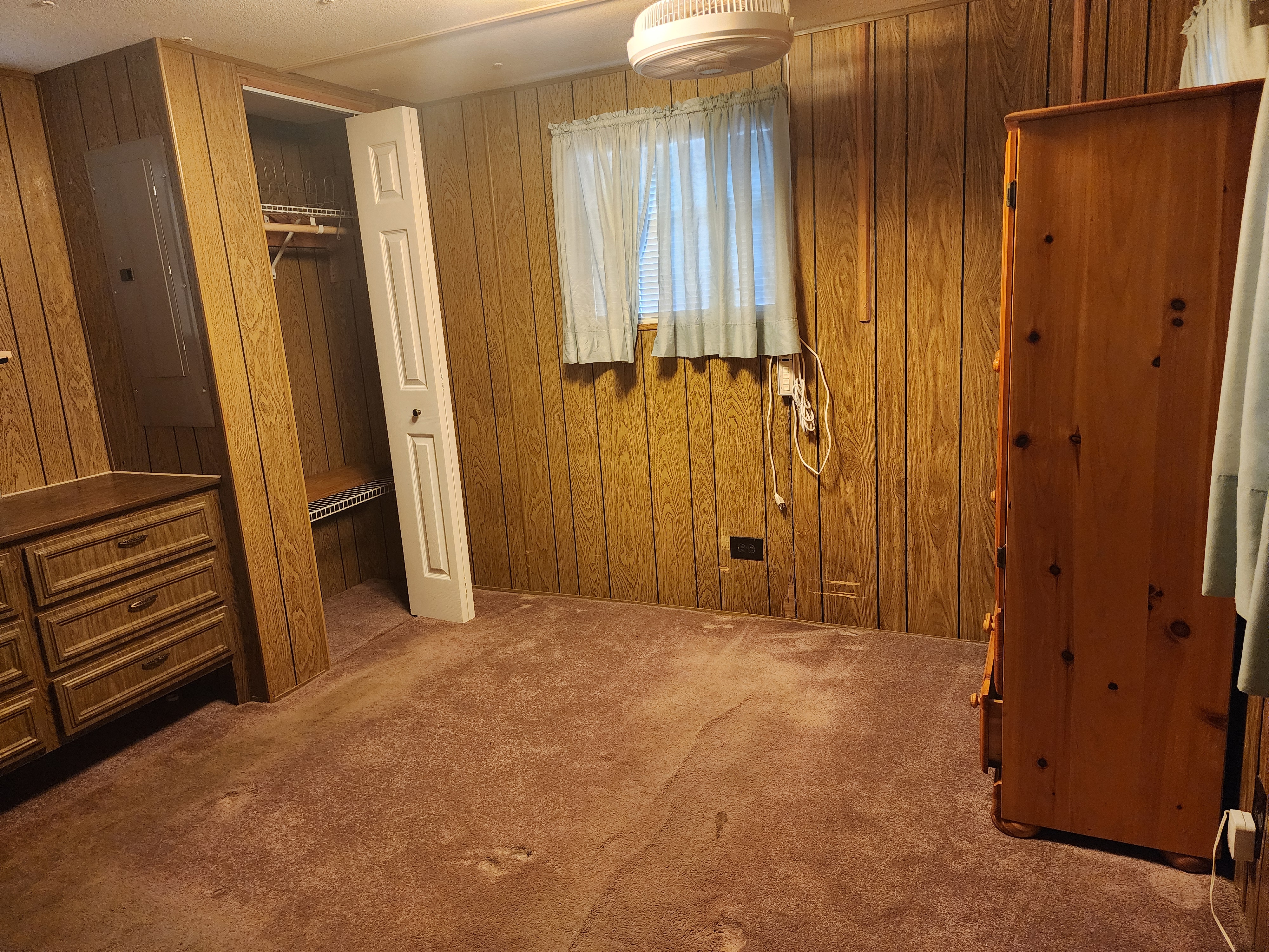 1219 51st Avenue East, Lot 24, Bradenton, Florida 34203, 2 Bedrooms Bedrooms, ,2 BathroomsBathrooms,55-Plus Mobile Home,For Sale,51st Avenue East, Lot 24,4587