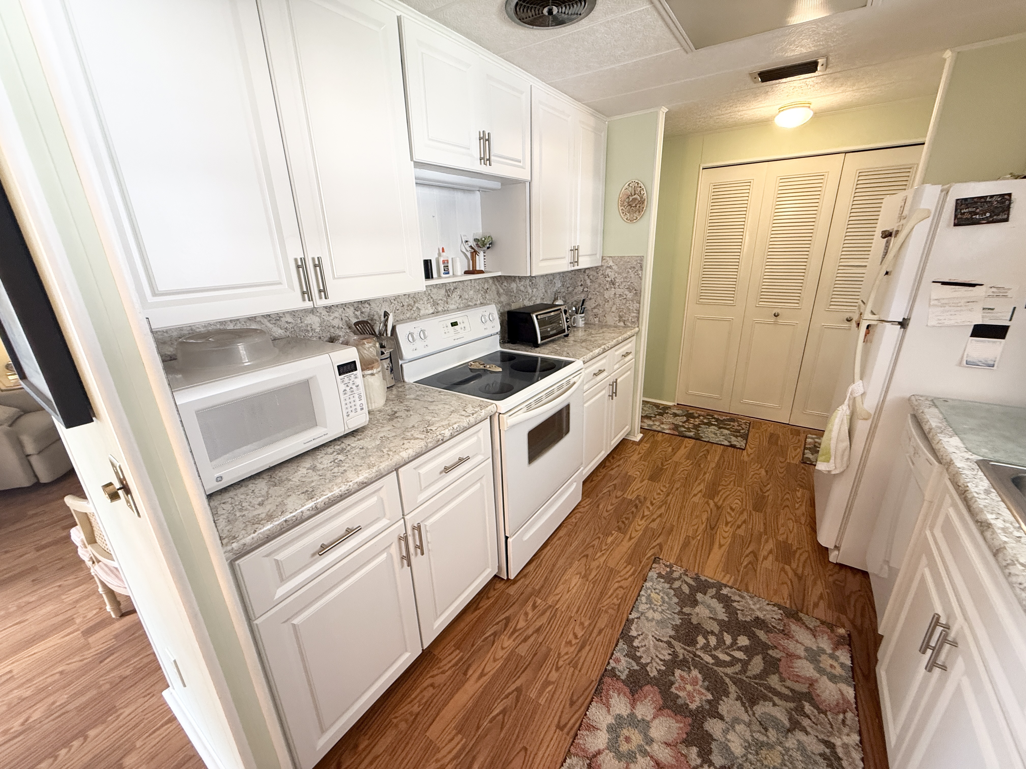 346 Golden Gate Dr., Largo, Florida 33770, 2 Bedrooms Bedrooms, ,2 BathroomsBathrooms,55-Plus Mobile Home,For Sale,Golden Gate Dr.,4598