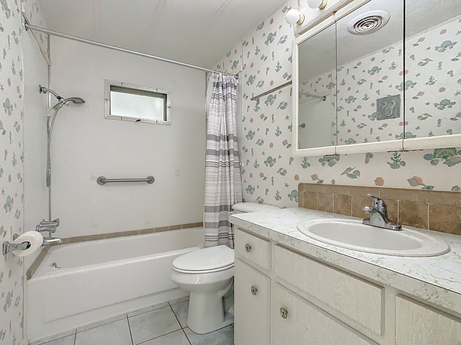 122 King Drive, Winter Haven, Florida 33884, 2 Bedrooms Bedrooms, ,2 BathroomsBathrooms,55-Plus Mobile Home,For Sale,King Drive,4606