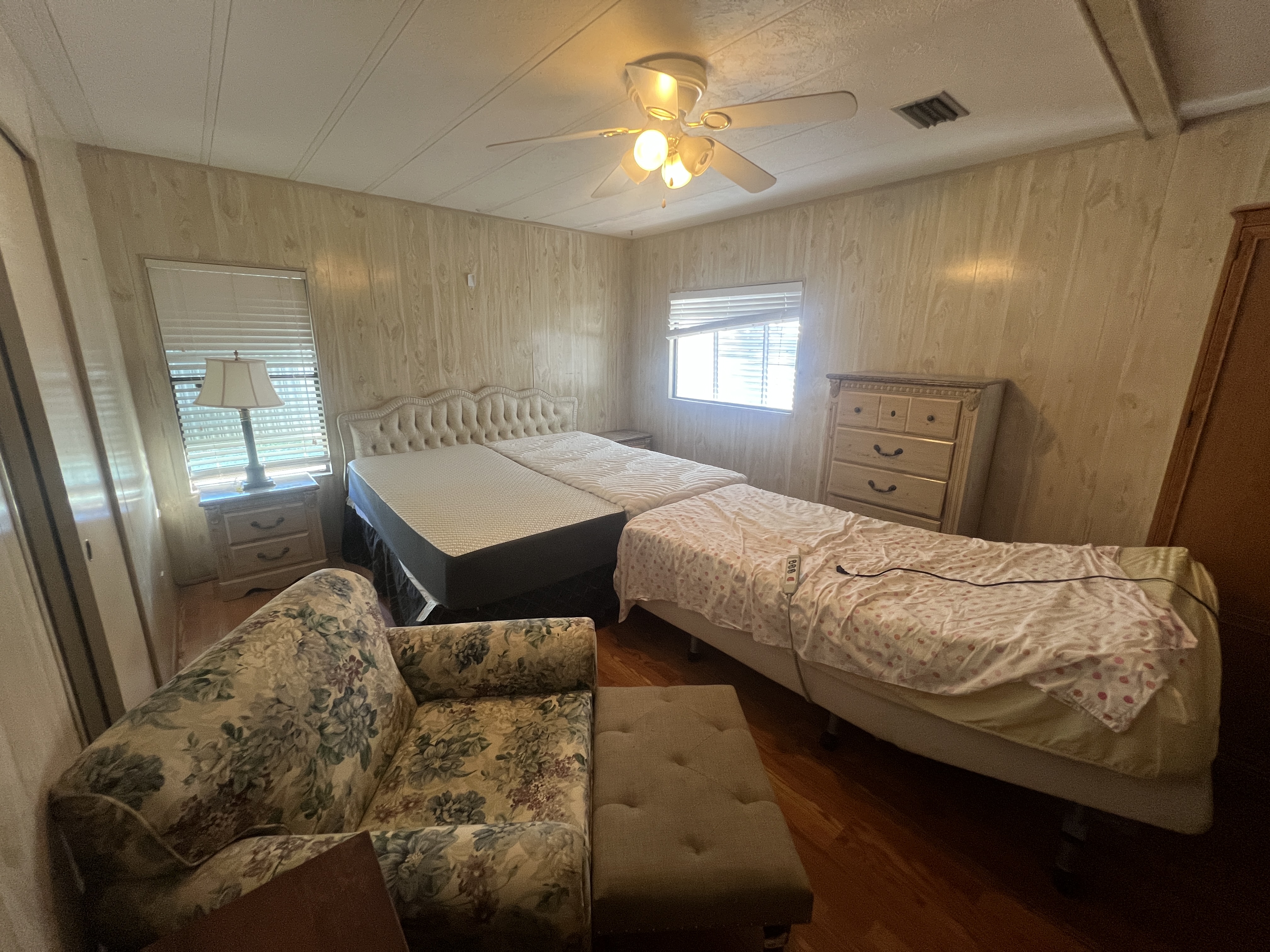 4211 Buena Vista Drive S, Ellenton, Florida 34222, 2 Bedrooms Bedrooms, ,2 BathroomsBathrooms,55-Plus Mobile Home,For Sale,Buena Vista Drive S,4608