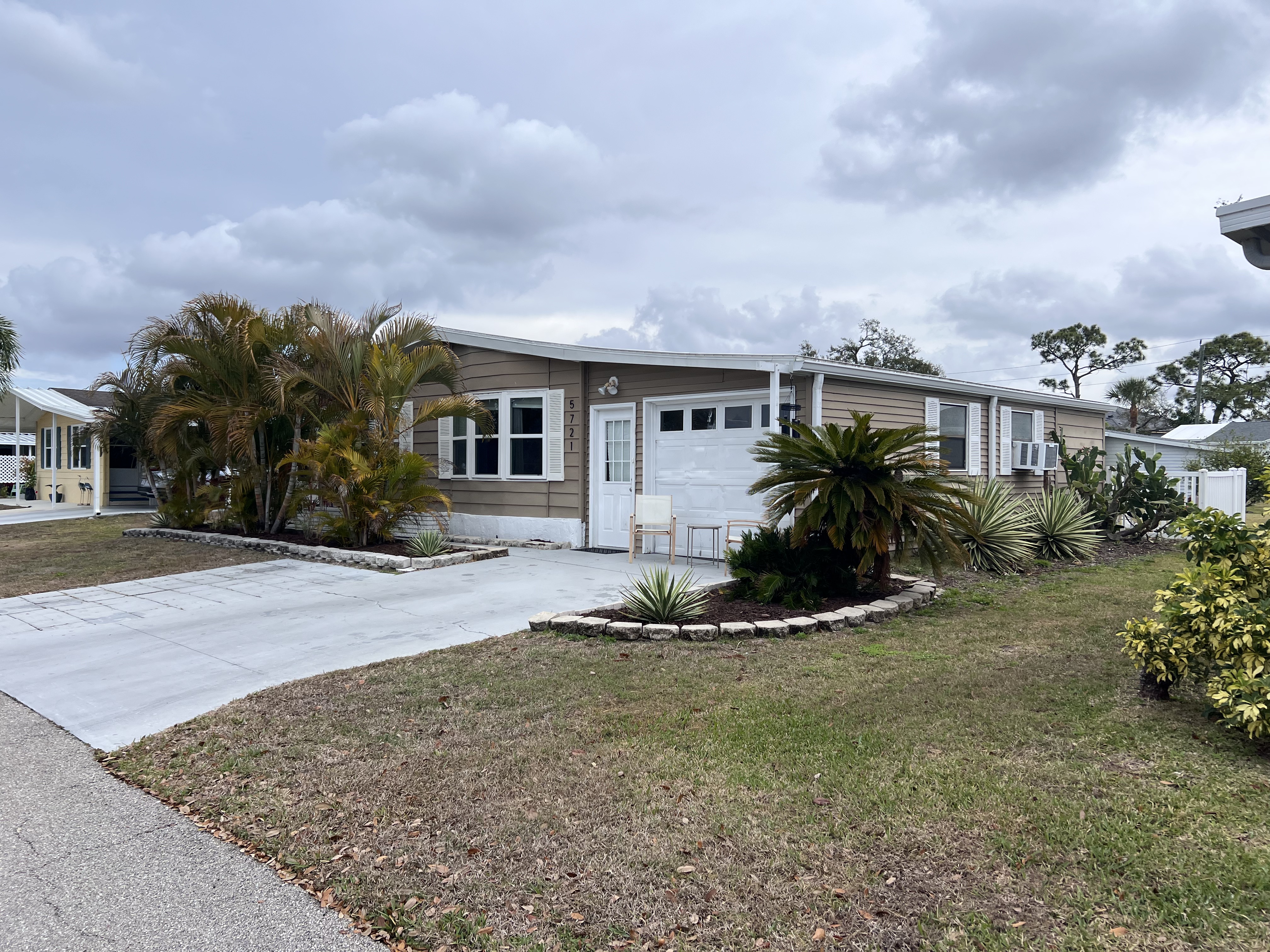 5721 Scarborough Lane, 34241, Florida 34241, 2 Bedrooms Bedrooms, ,2 BathroomsBathrooms,55-Plus Mobile Home,For Sale,Scarborough Lane,4609