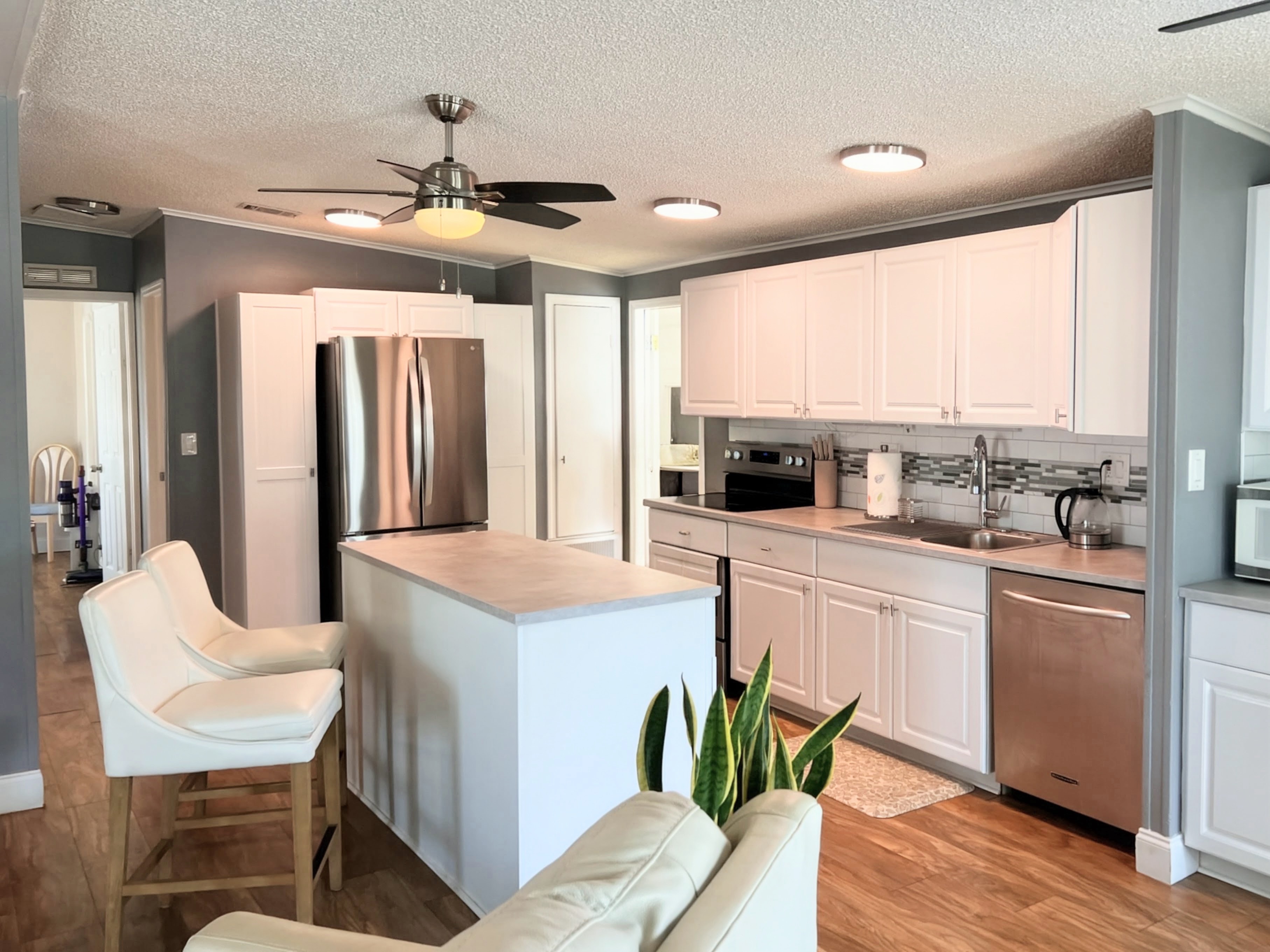 5721 Scarborough Lane, 34241, Florida 34241, 2 Bedrooms Bedrooms, ,2 BathroomsBathrooms,55-Plus Mobile Home,For Sale,Scarborough Lane,4609