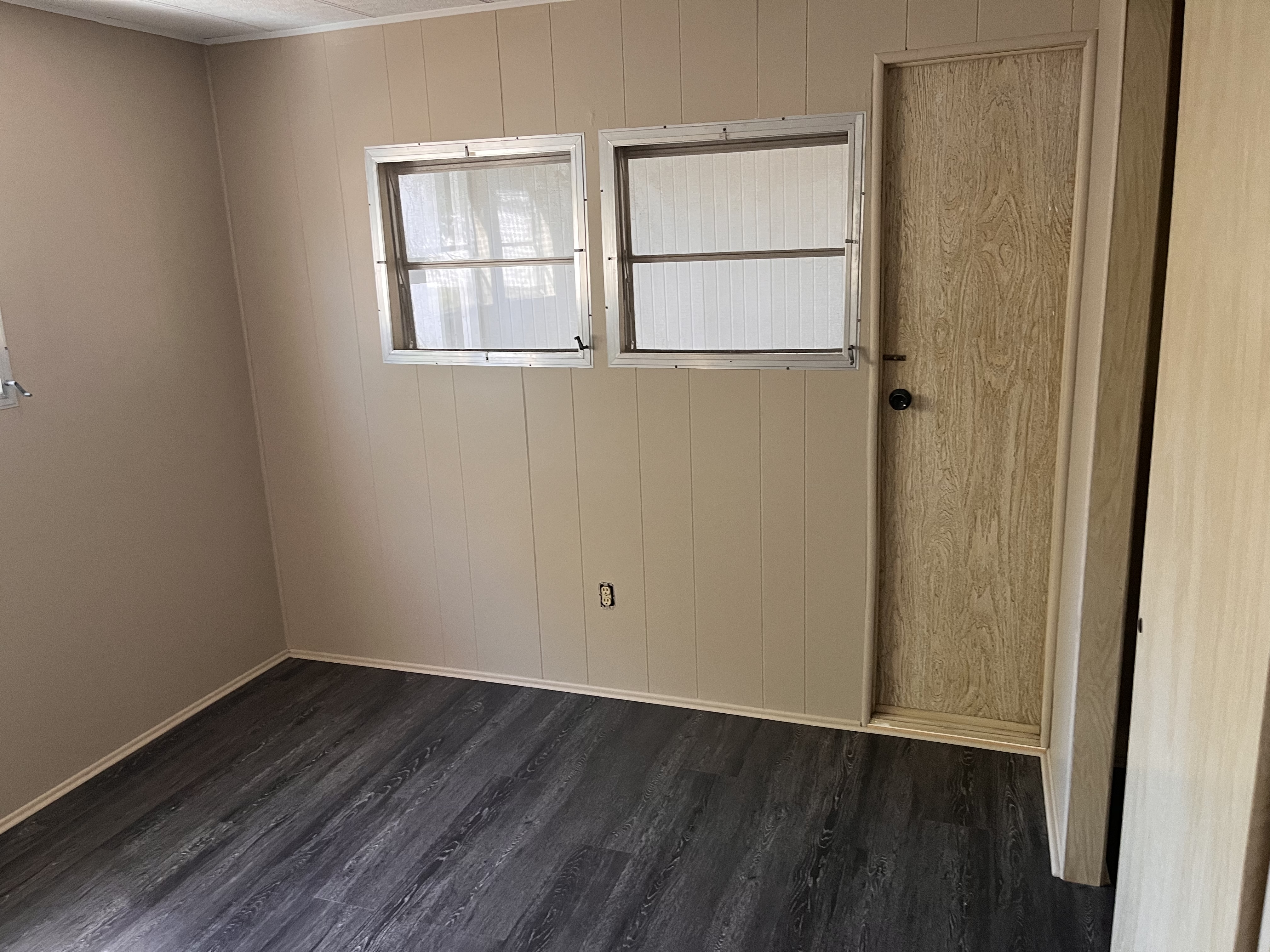 3636 Guilder St, Sarasota, Florida 34234, 2 Bedrooms Bedrooms, ,2 BathroomsBathrooms,55-Plus Mobile Home,For Sale,Guilder St,4611