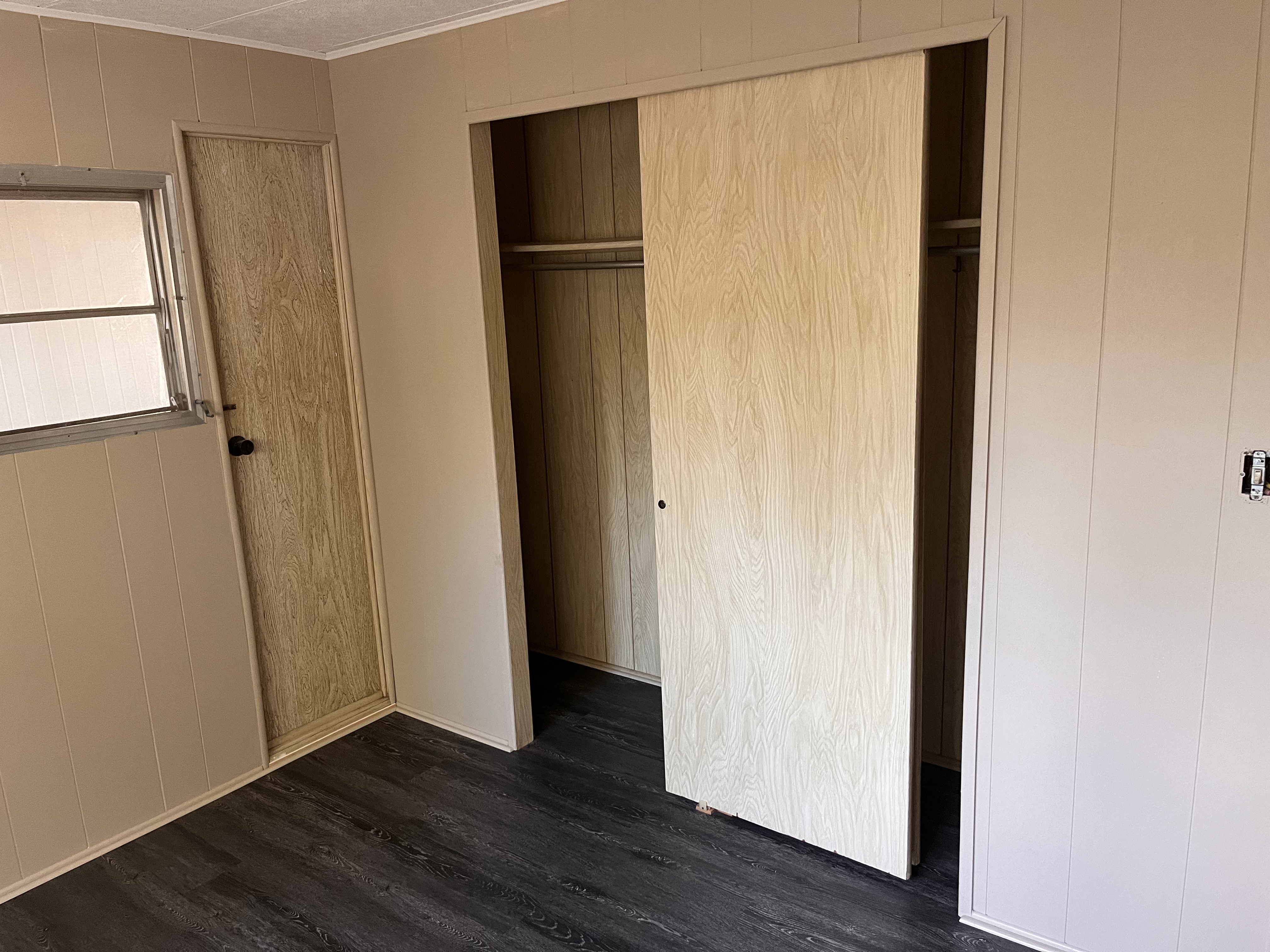 3636 Guilder St, Sarasota, Florida 34234, 2 Bedrooms Bedrooms, ,2 BathroomsBathrooms,55-Plus Mobile Home,For Sale,Guilder St,4611