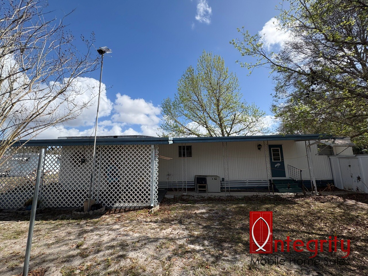 11 Orange St, Deland, Florida 32724, 2 Bedrooms Bedrooms, ,1 BathroomBathrooms,55-Plus Mobile Home,For Sale,Orange St,4615