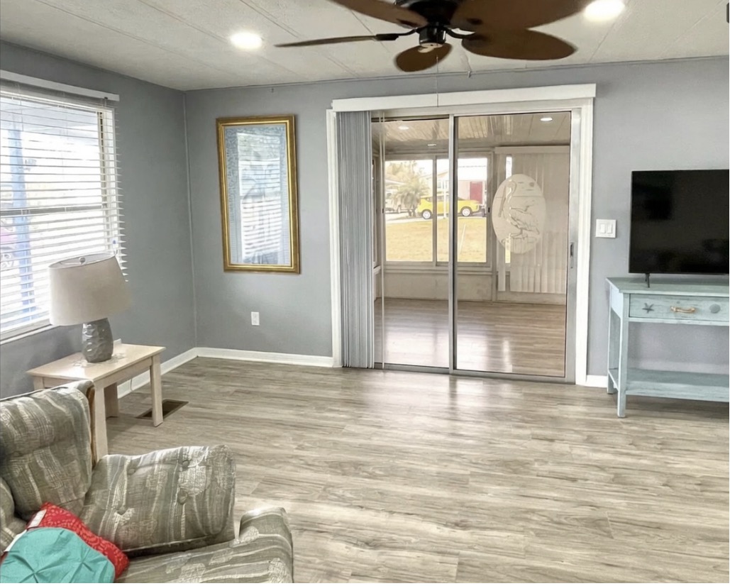 544 Montego Lane N, Ellenton, Florida 34222, 2 Bedrooms Bedrooms, ,2 BathroomsBathrooms,55-Plus Mobile Home,For Sale,Montego Lane N,4617