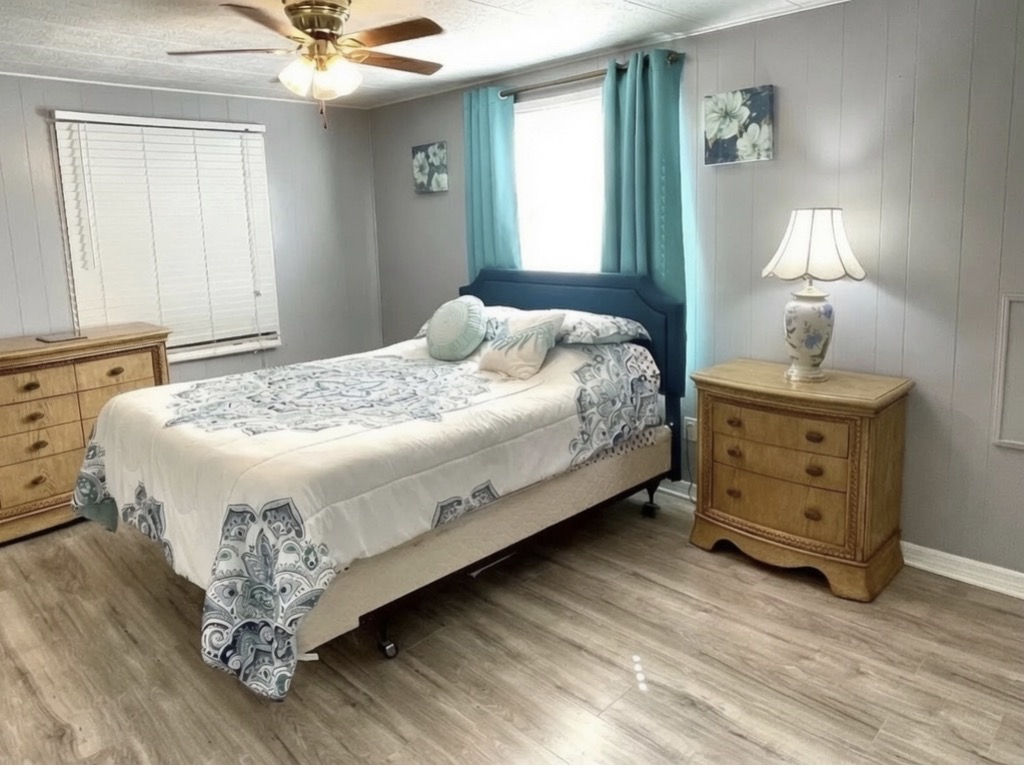 544 Montego Lane N, Ellenton, Florida 34222, 2 Bedrooms Bedrooms, ,2 BathroomsBathrooms,55-Plus Mobile Home,For Sale,Montego Lane N,4617