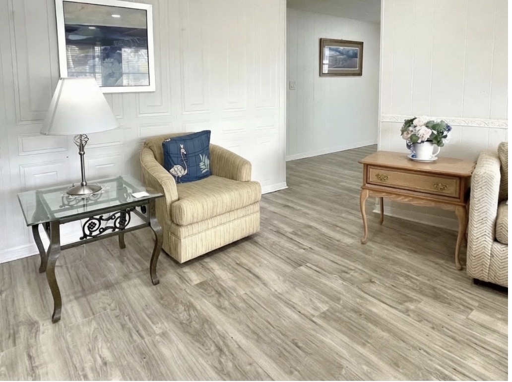 544 Montego Lane N, Ellenton, Florida 34222, 2 Bedrooms Bedrooms, ,2 BathroomsBathrooms,55-Plus Mobile Home,For Sale,Montego Lane N,4617