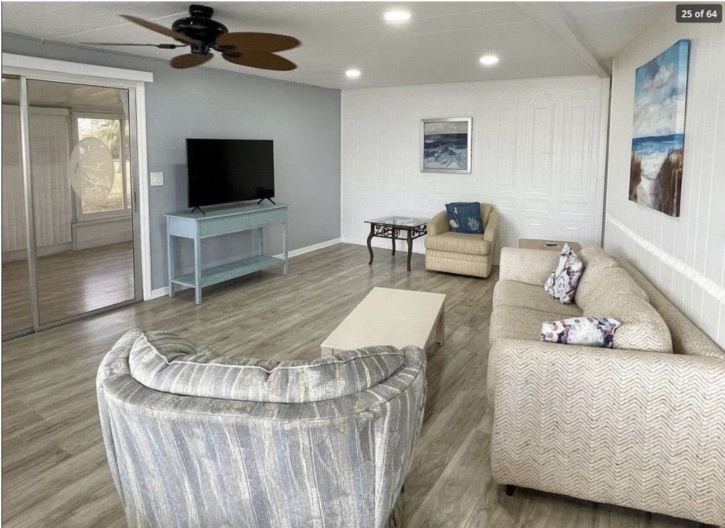 544 Montego Lane N, Ellenton, Florida 34222, 2 Bedrooms Bedrooms, ,2 BathroomsBathrooms,55-Plus Mobile Home,For Sale,Montego Lane N,4617