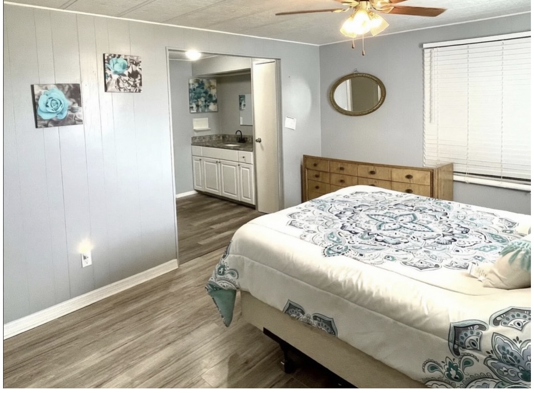 544 Montego Lane N, Ellenton, Florida 34222, 2 Bedrooms Bedrooms, ,2 BathroomsBathrooms,55-Plus Mobile Home,For Sale,Montego Lane N,4617