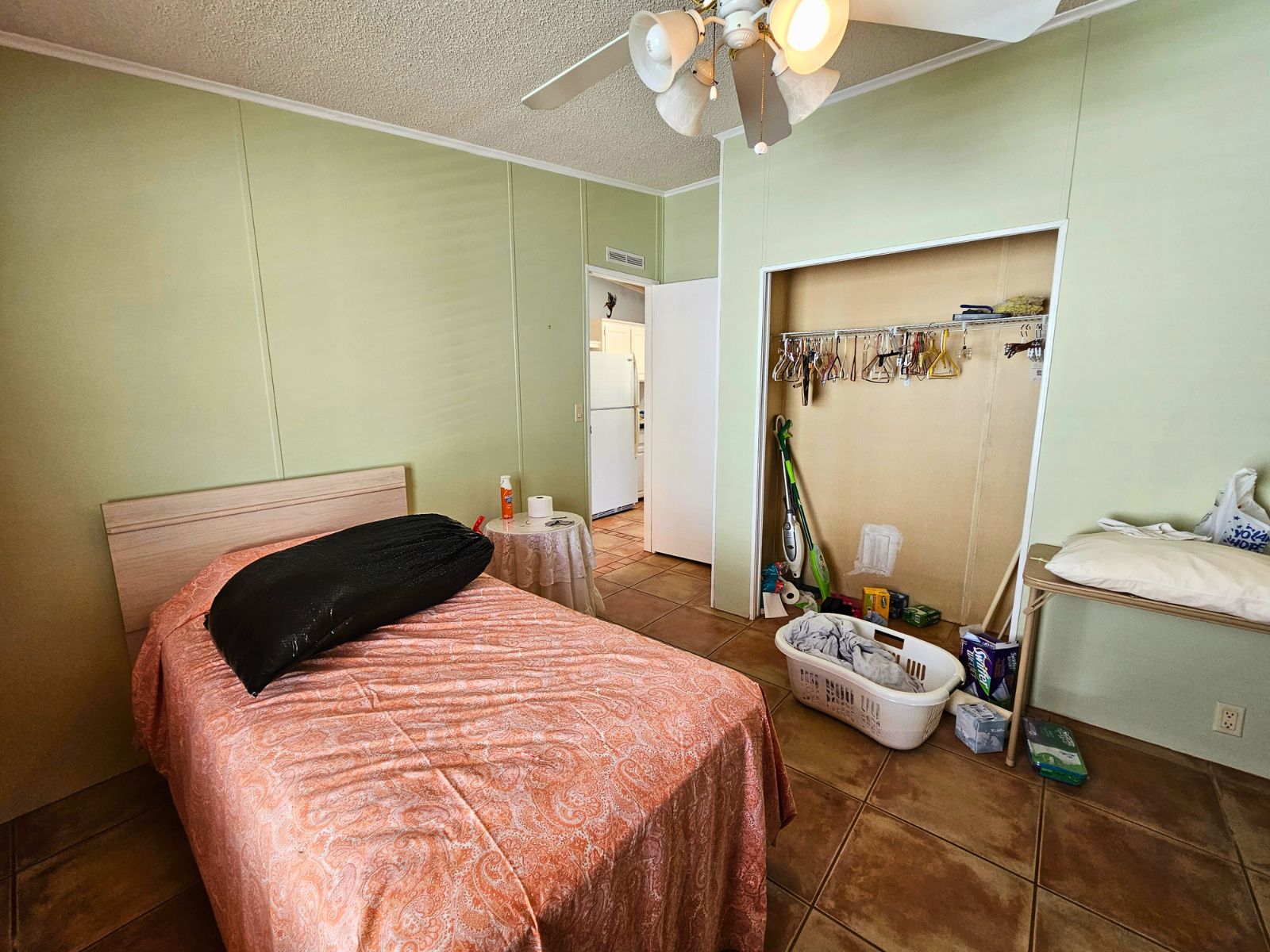 2625 88th St E, Palmetto, Florida 34221, 2 Bedrooms Bedrooms, ,2 BathroomsBathrooms,55-Plus Mobile Home,For Sale,88th St E,4618