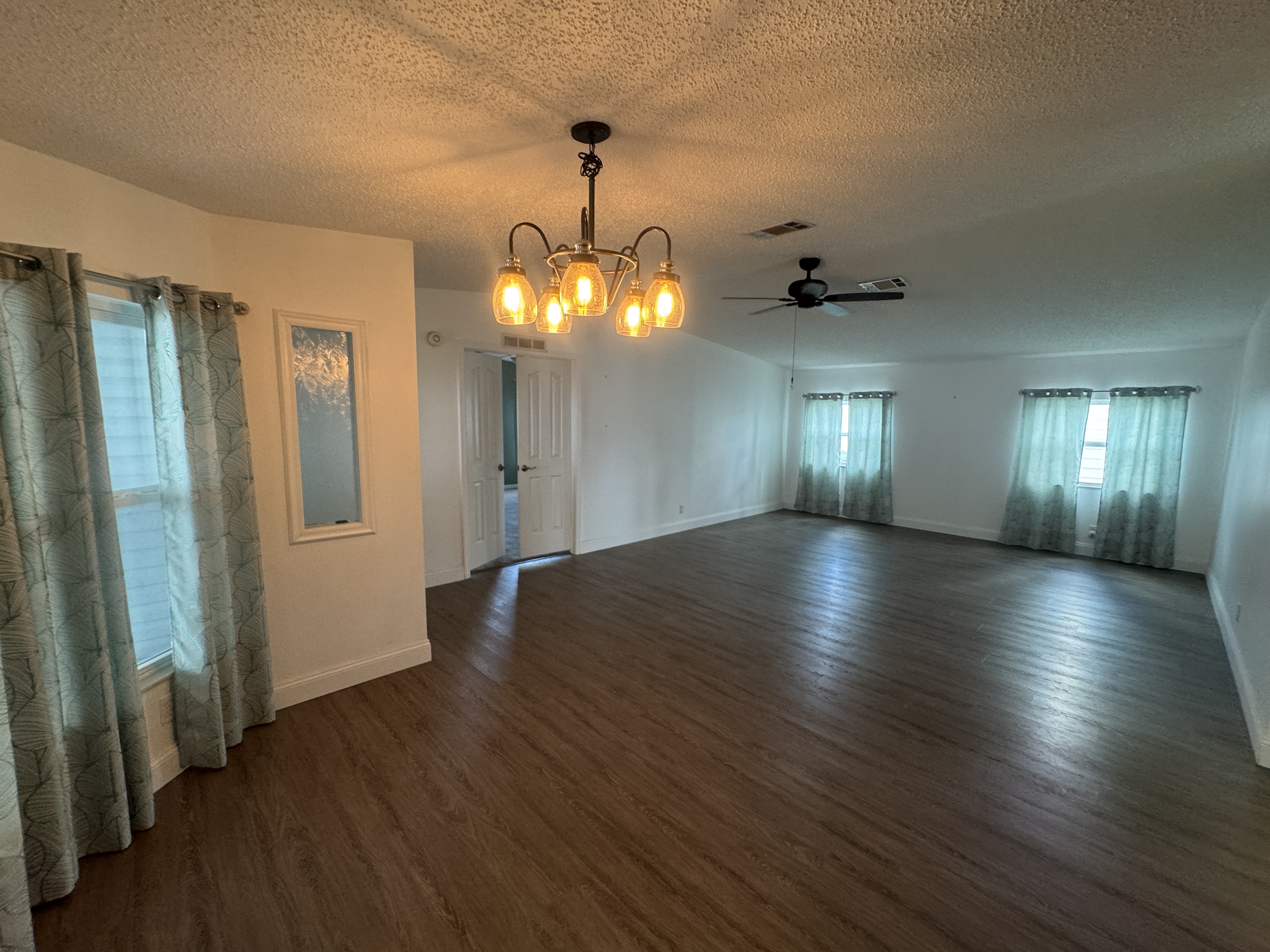 8103 Lemonwood Dr S, Ellenton, Florida 34222, 2 Bedrooms Bedrooms, ,2 BathroomsBathrooms,55-Plus Mobile Home,For Sale,Lemonwood Dr S,4627