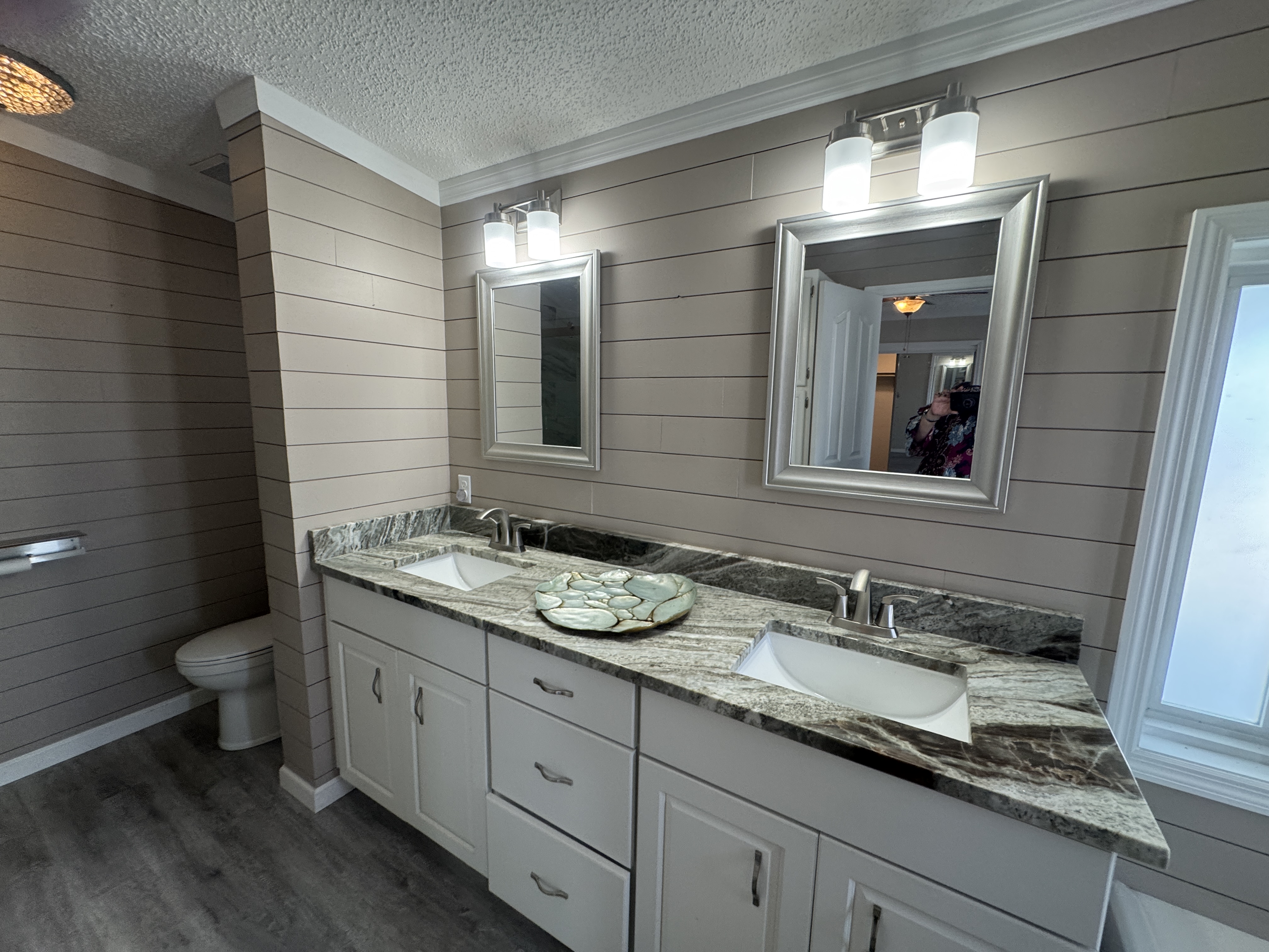 8103 Lemonwood Dr S, Ellenton, Florida 34222, 2 Bedrooms Bedrooms, ,2 BathroomsBathrooms,55-Plus Mobile Home,For Sale,Lemonwood Dr S,4627