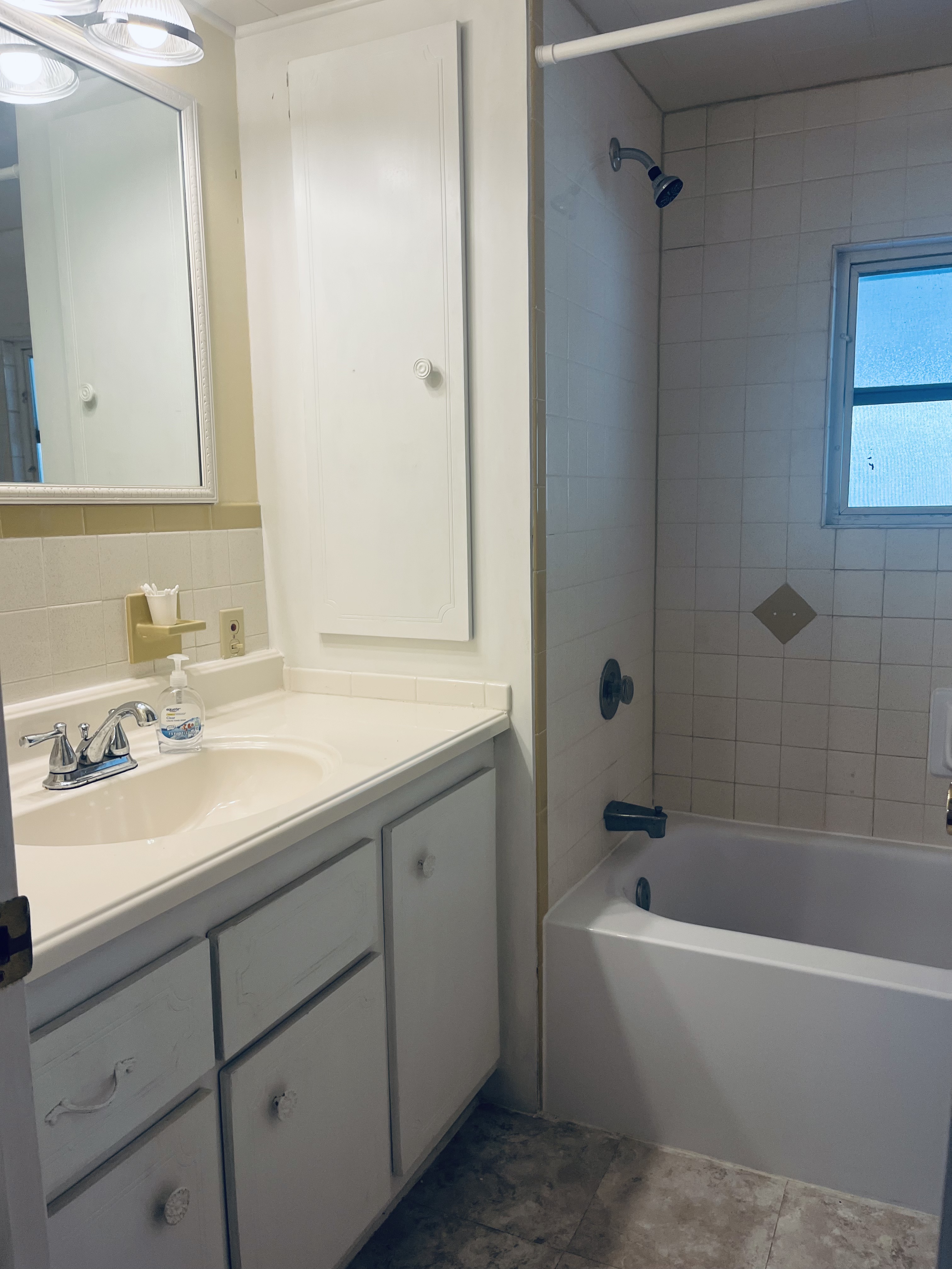 2550 State Route 580, Lot 446, Clearwater, Florida 33761, 2 Bedrooms Bedrooms, ,2 BathroomsBathrooms,55-Plus Mobile Home,For Sale,State Route 580, Lot 446,4628