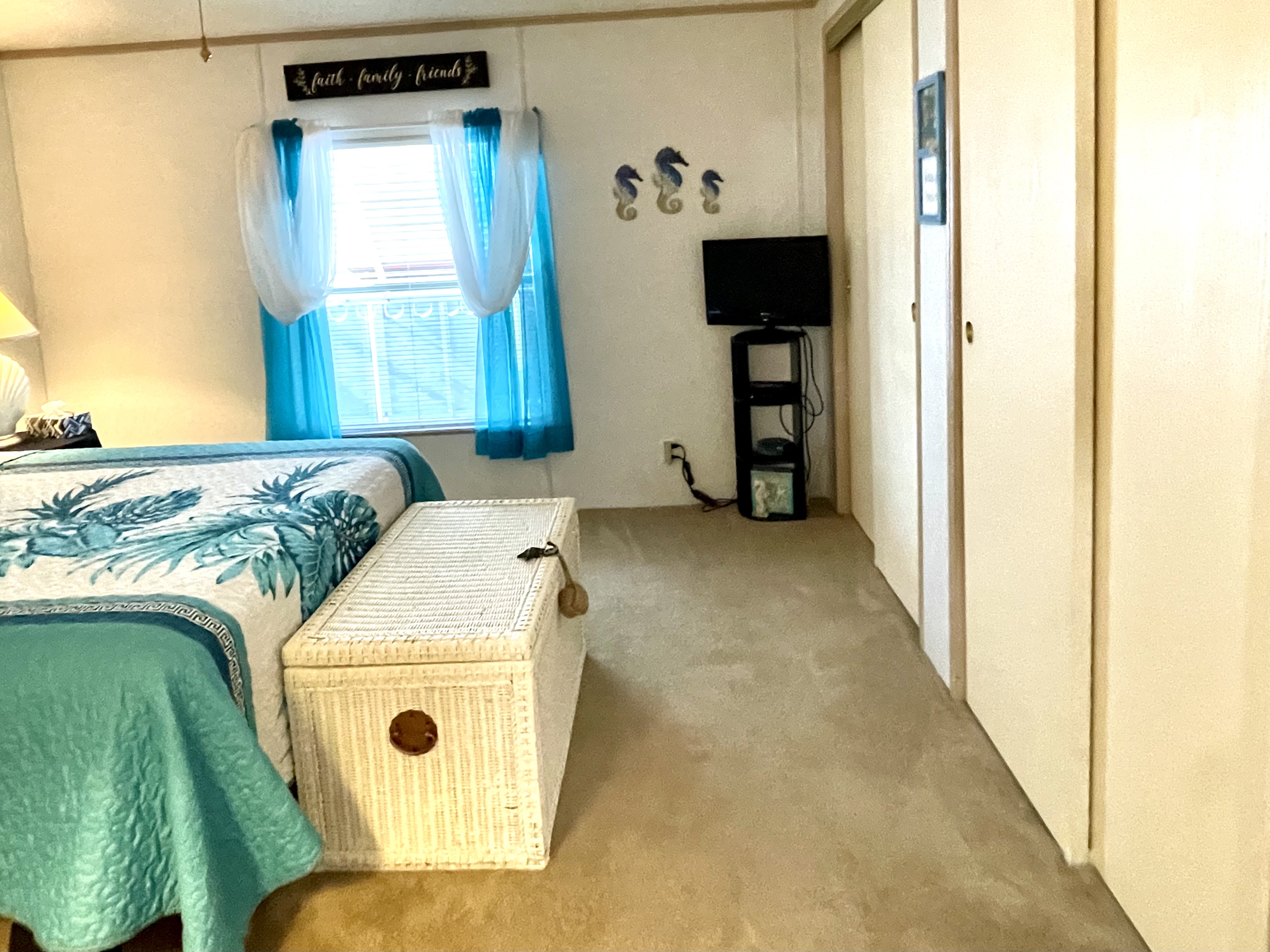 8616 26th Ave E, Palmetto, Florida 34221, 2 Bedrooms Bedrooms, ,2 BathroomsBathrooms,55-Plus Mobile Home,For Sale,26th Ave E,4630