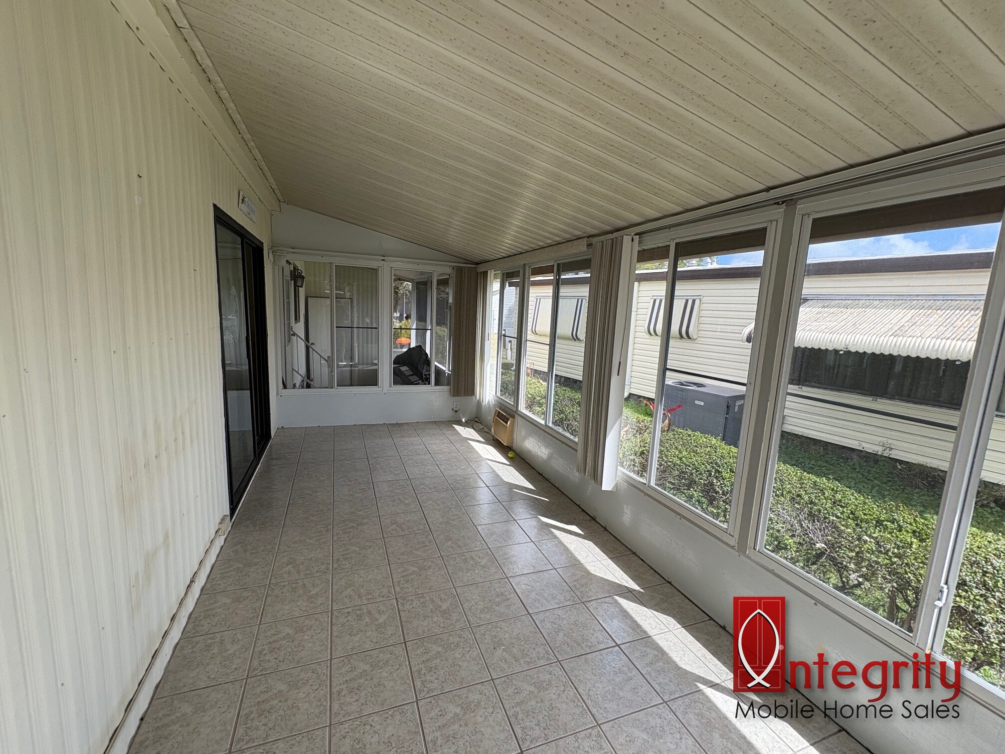 8775 20th Street, Lot 564, Vero Beach, Florida 32996, 2 Bedrooms Bedrooms, ,2 BathroomsBathrooms,55-Plus Mobile Home,For Sale,20th Street, Lot 564,4631