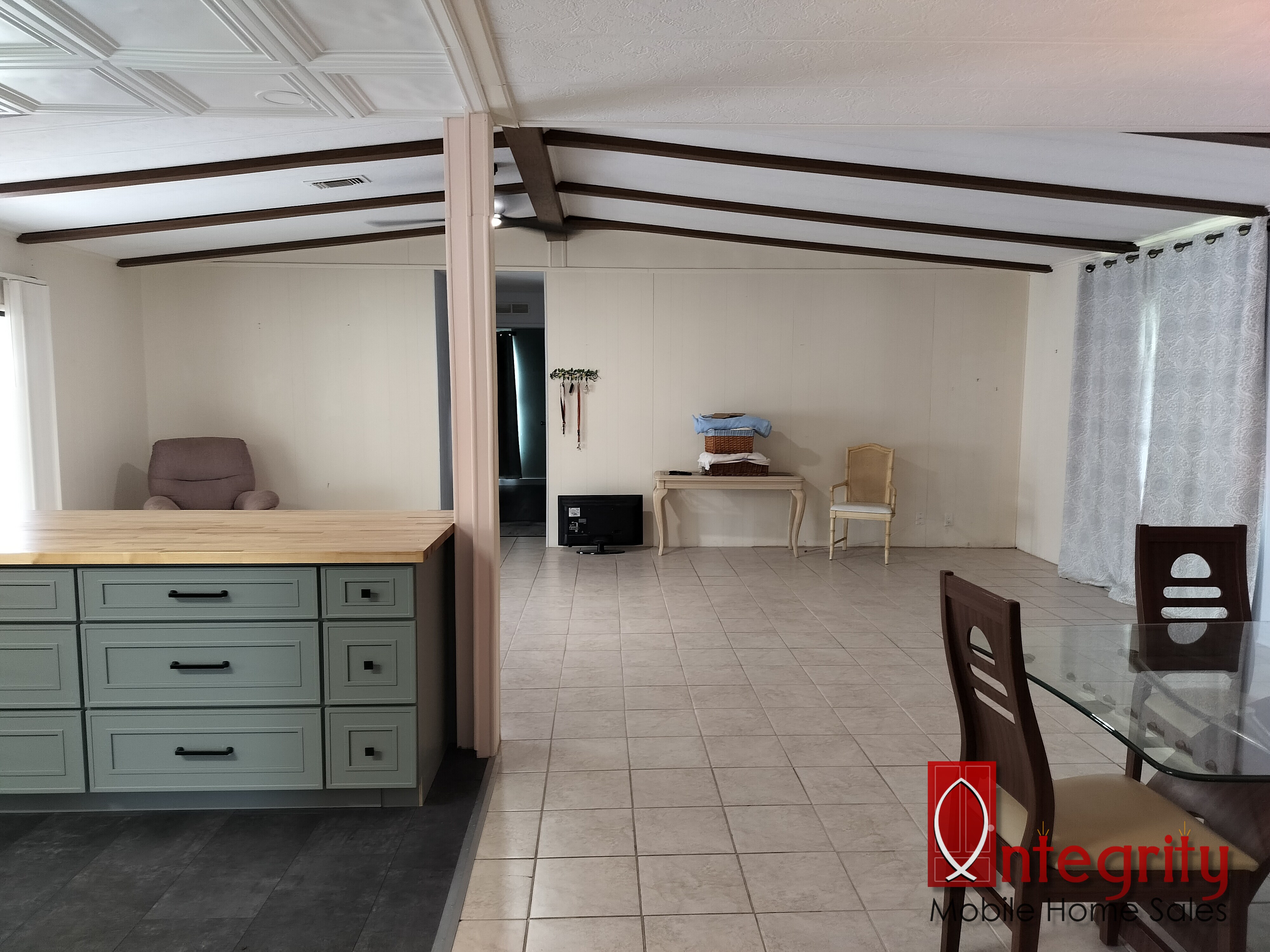 8775 20th Street, Lot 564, Vero Beach, Florida 32996, 2 Bedrooms Bedrooms, ,2 BathroomsBathrooms,55-Plus Mobile Home,For Sale,20th Street, Lot 564,4631