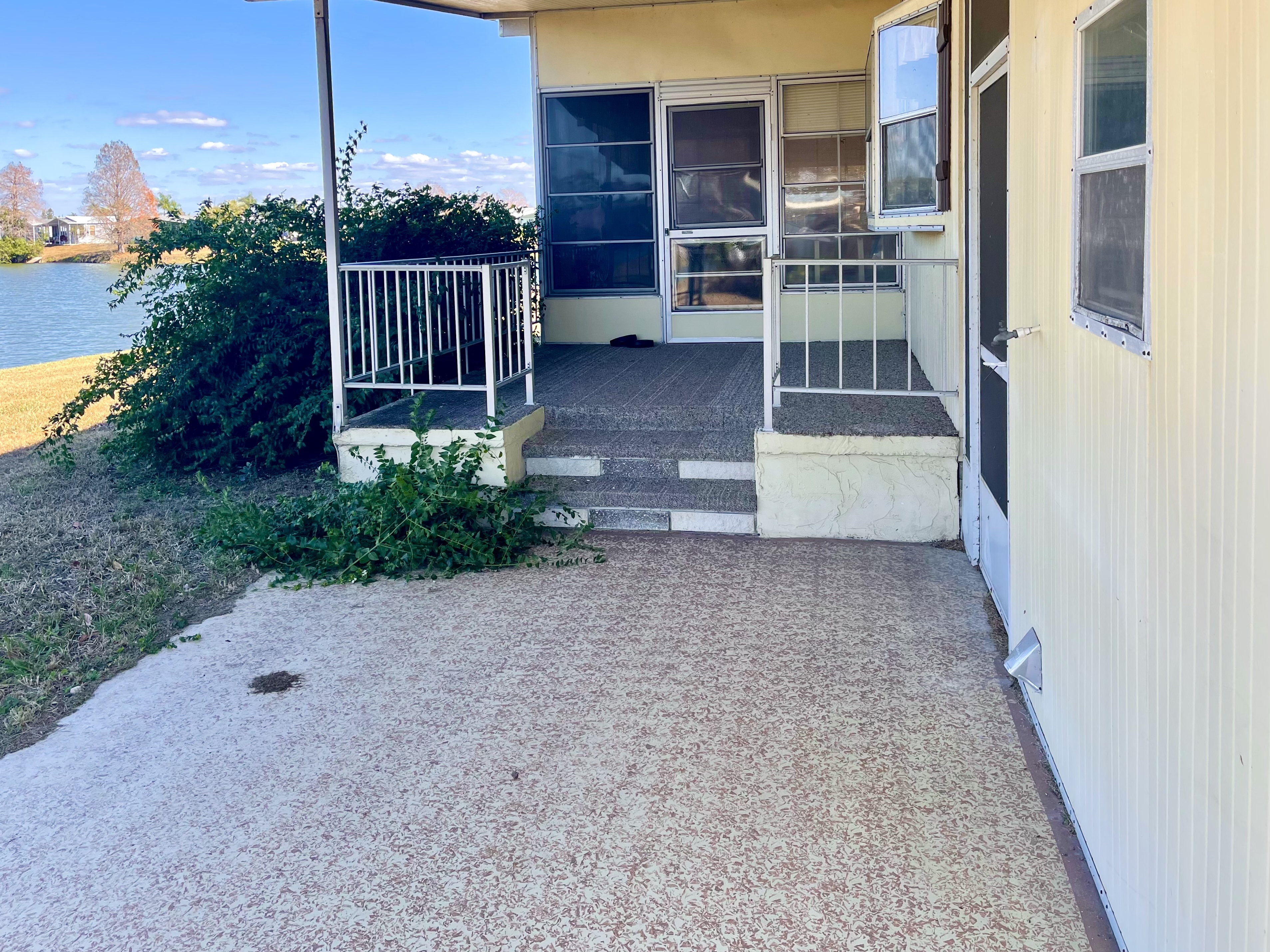 7720 Desoto Drive, Ellenton, Florida 34222, 2 Bedrooms Bedrooms, ,2 BathroomsBathrooms,55-Plus Mobile Home,For Sale,Desoto Drive,4639