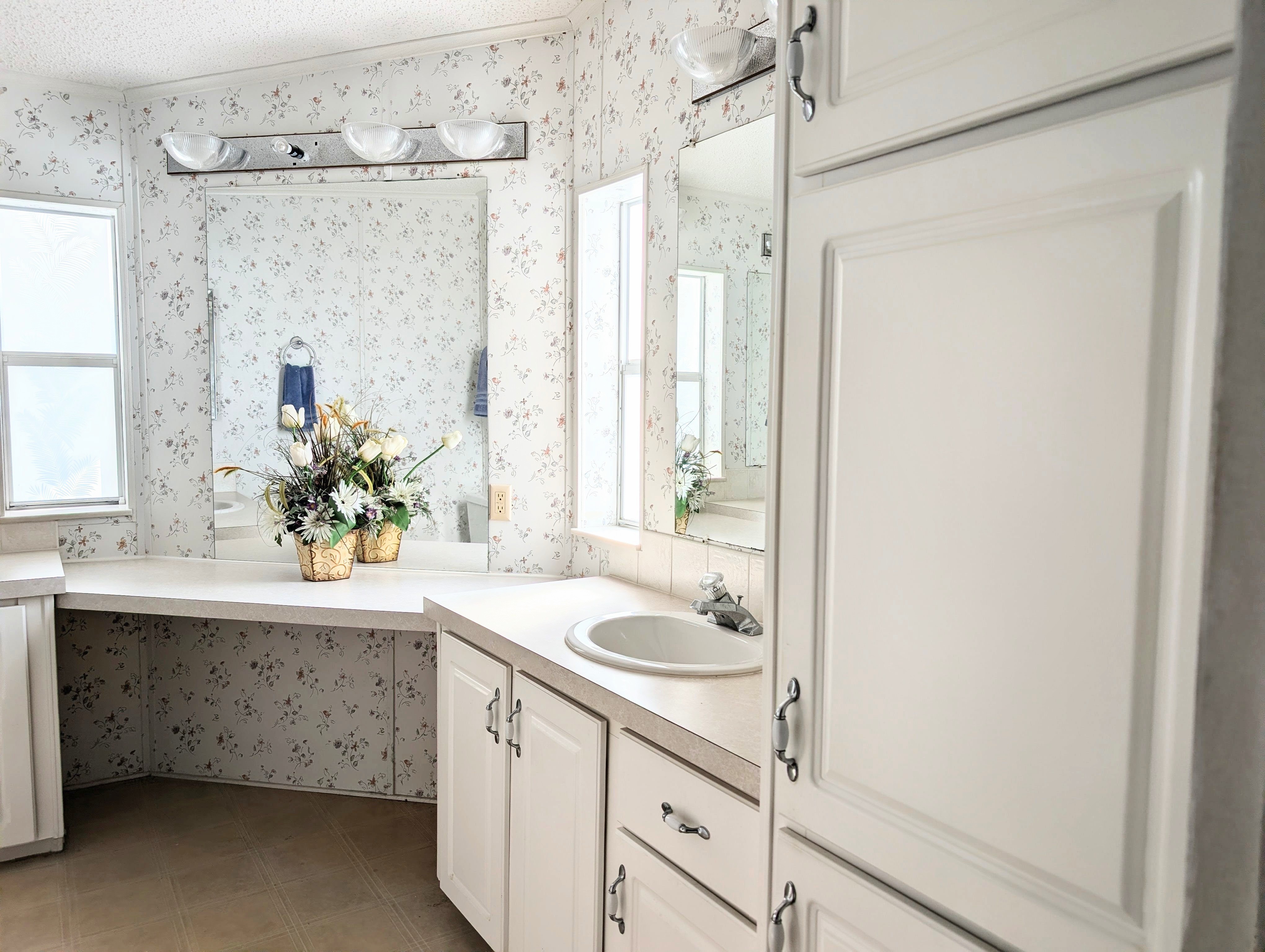 114 Sunflower Dr, Parrish, Florida 34219, 3 Bedrooms Bedrooms, ,2 BathroomsBathrooms,55-Plus Mobile Home,For Sale,Sunflower Dr,4649