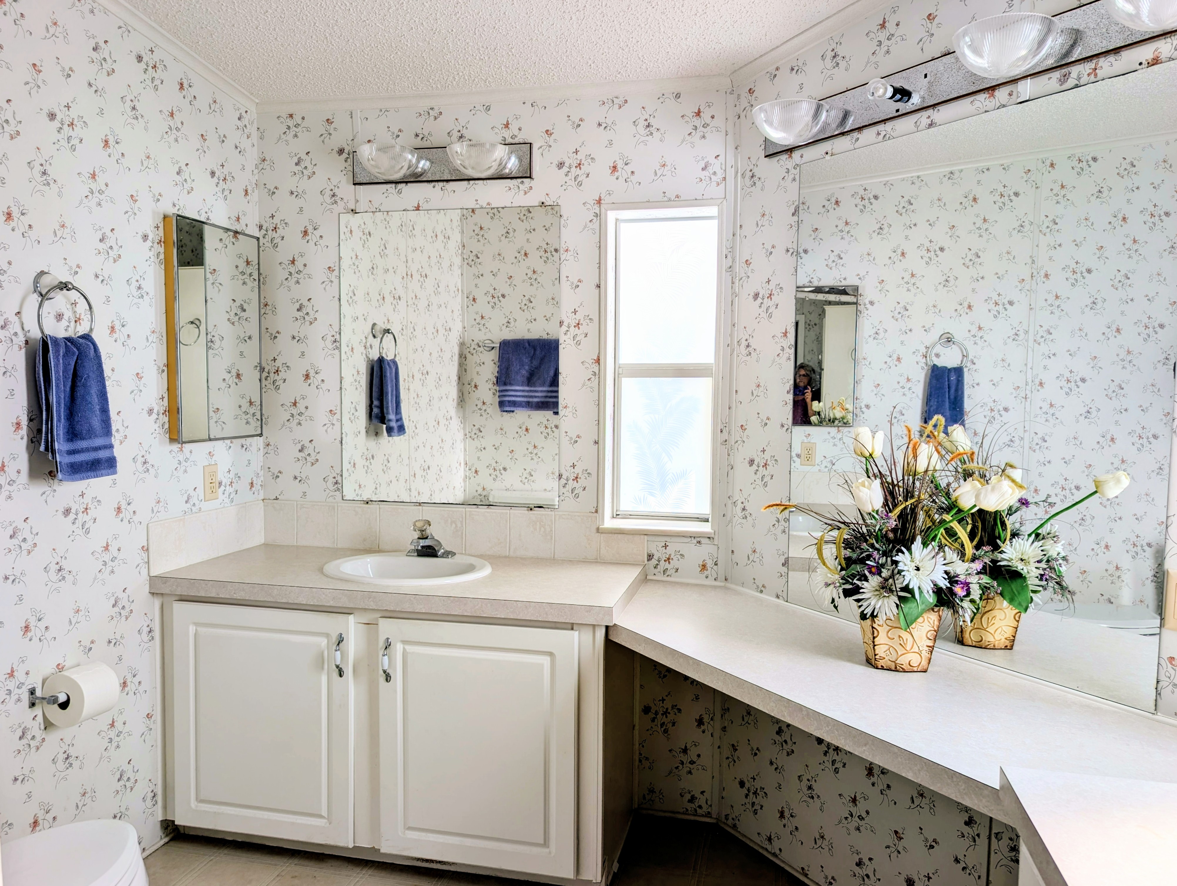 114 Sunflower Dr, Parrish, Florida 34219, 3 Bedrooms Bedrooms, ,2 BathroomsBathrooms,55-Plus Mobile Home,For Sale,Sunflower Dr,4649