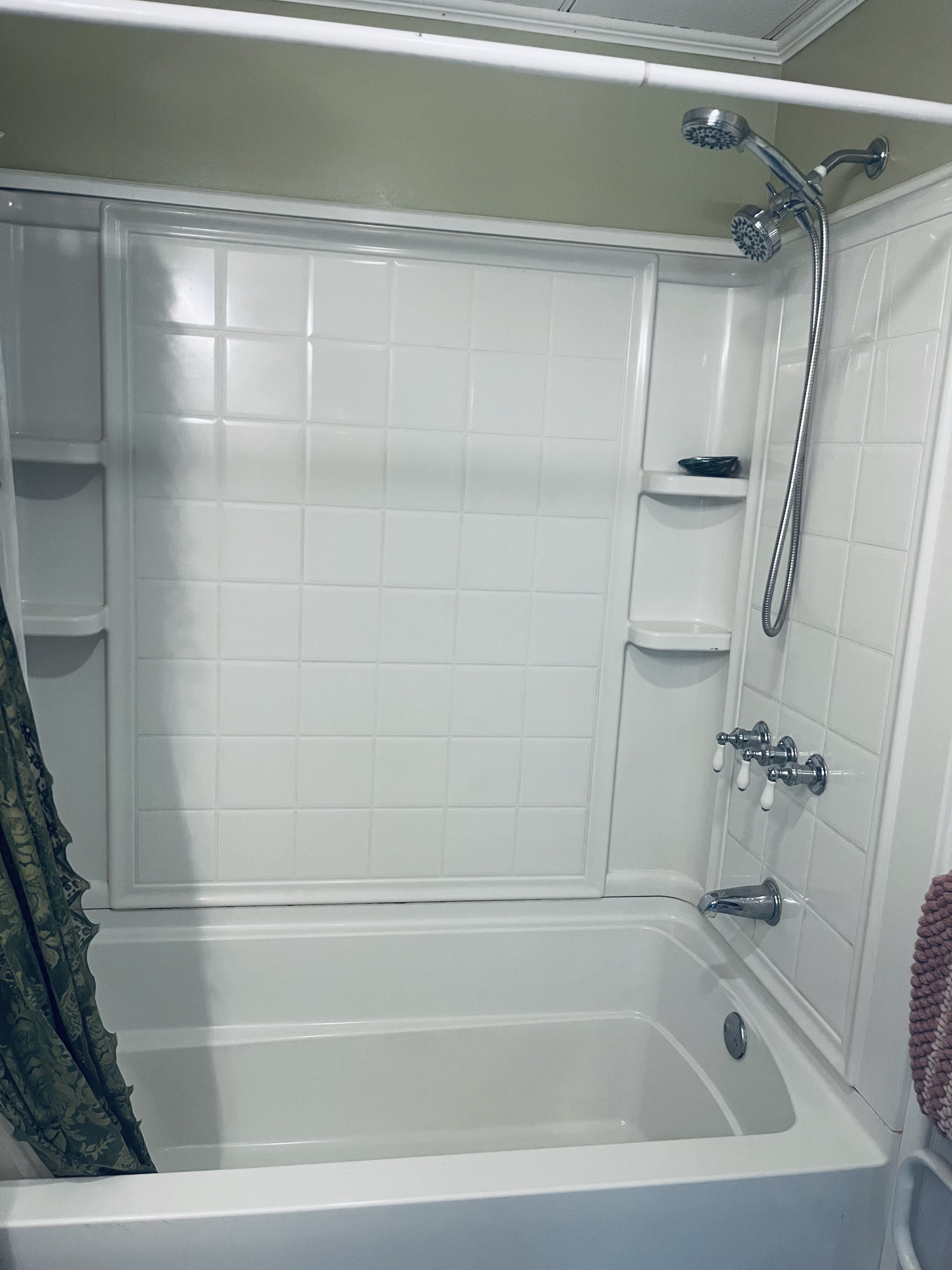 2550 State Route 580, Lot 405, Clearwater, Florida 33761, 2 Bedrooms Bedrooms, ,2 BathroomsBathrooms,55-Plus Mobile Home,For Sale,State Route 580, Lot 405,4653