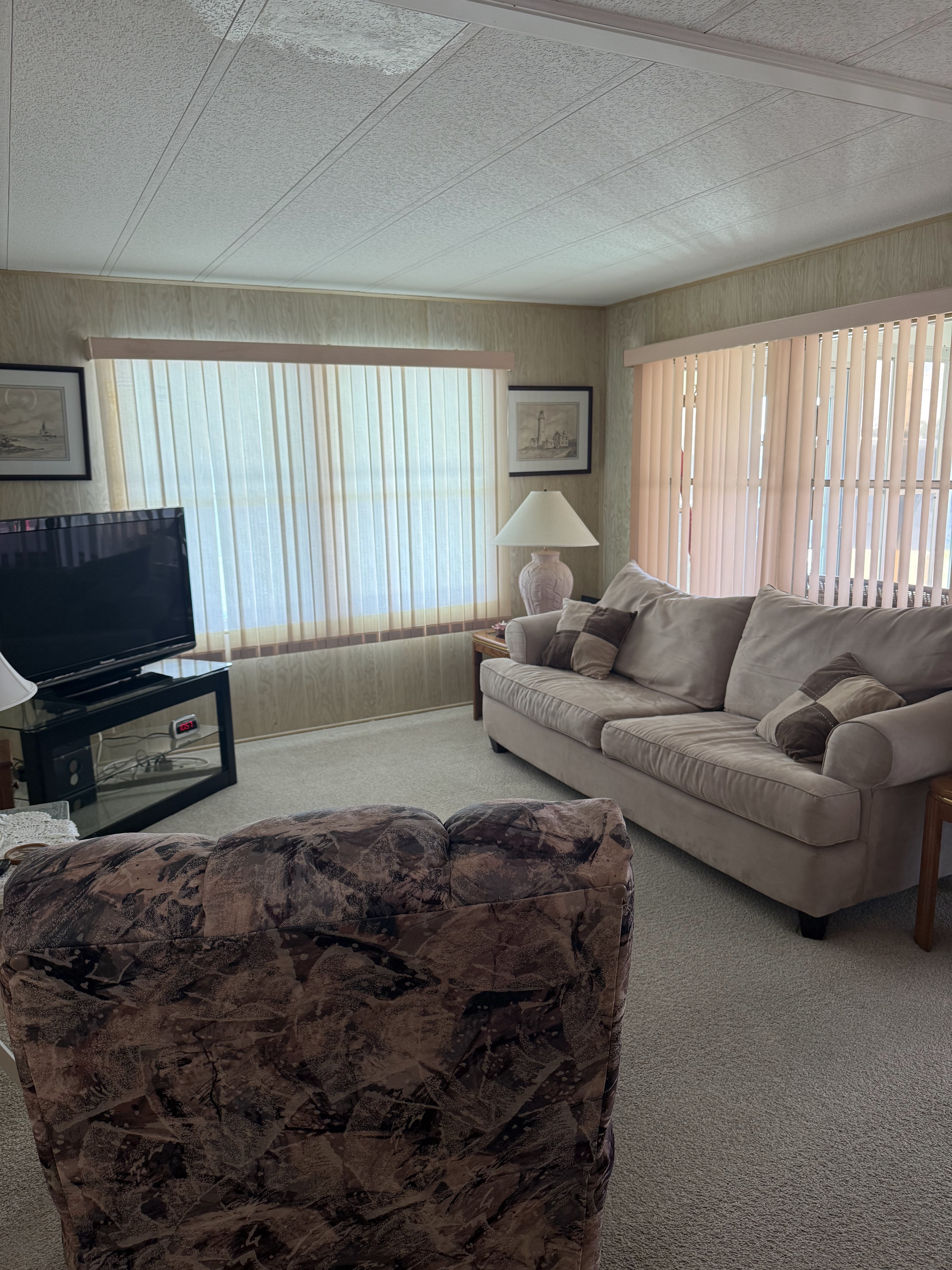 32 Deer Ln, Englewood, Florida 34233, 2 Bedrooms Bedrooms, ,2 BathroomsBathrooms,55-Plus Mobile Home,For Sale,Deer Ln,4658