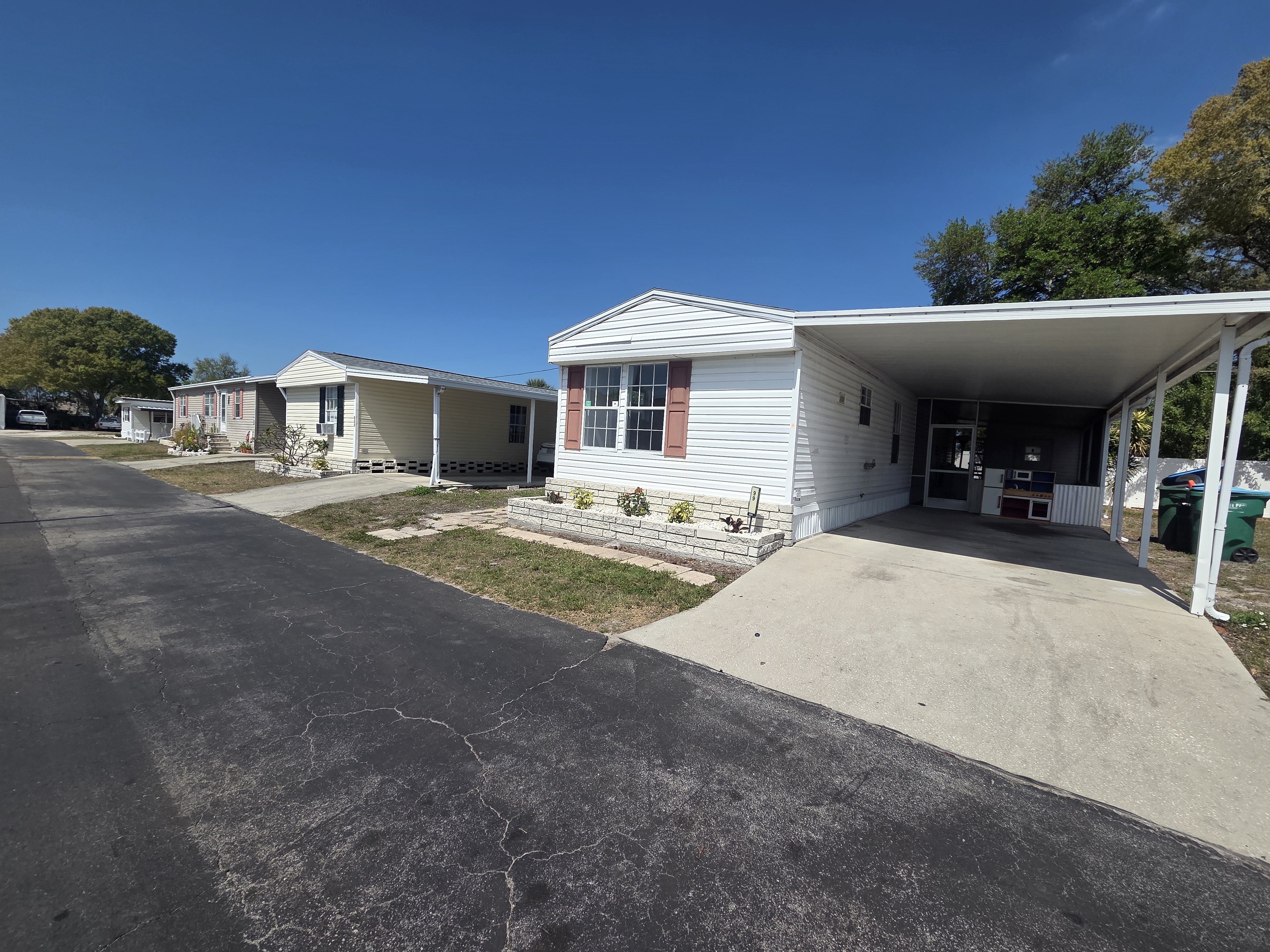 12701 126th Ave, Lot 99, Largo, Florida 33774, 2 Bedrooms Bedrooms, ,1 BathroomBathrooms,All - Age Mobile Home,For Sale,126th Ave, Lot 99,4660